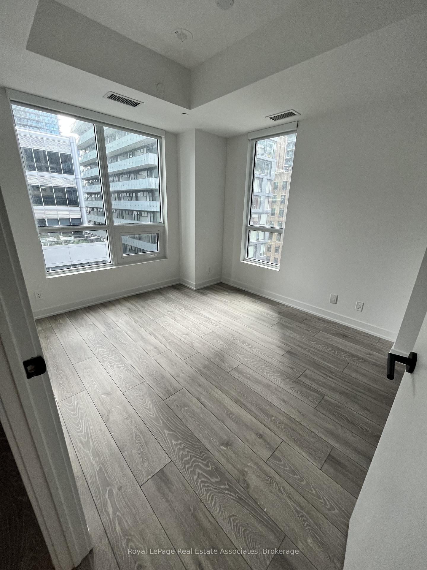 Photo 11 of Unit 906, 108 Peter Street, Toronto, Waterfront Communities — HOMEH