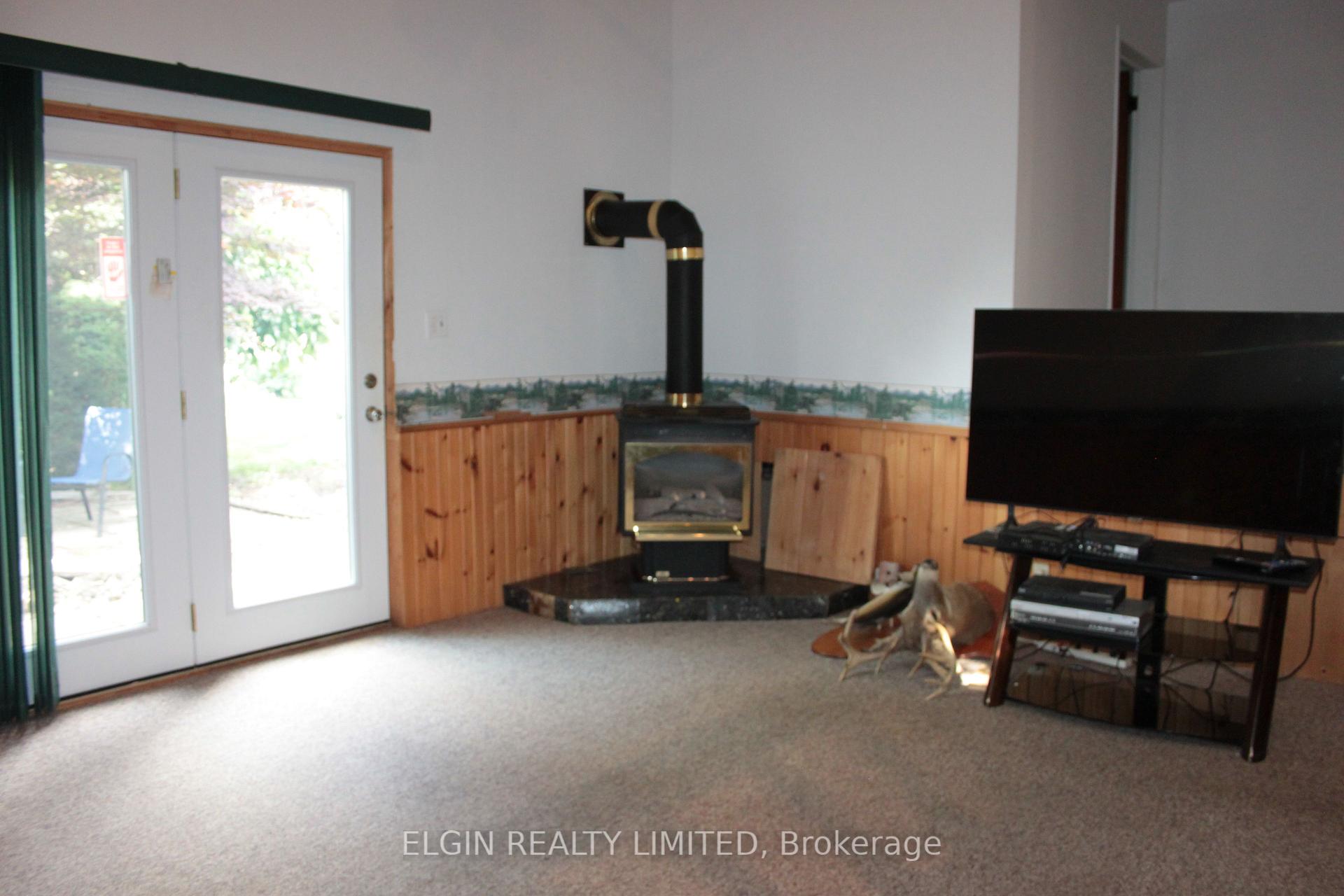 Photo 15 of 44356 Talbot Line, Central Elgin, Rural Central Elgin — HOMEH