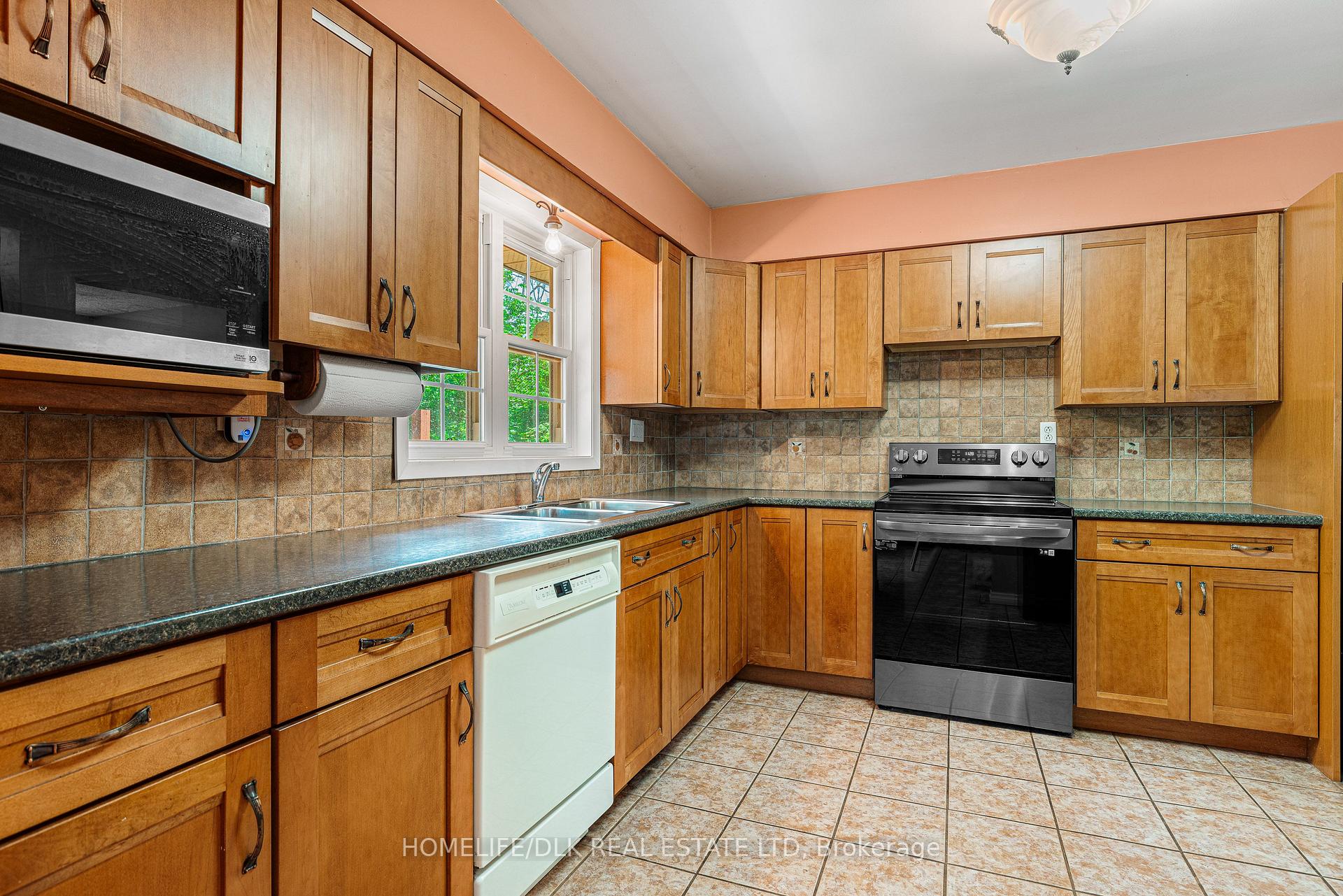 Photo 12 of 4338 Miller Road, Frontenac, Frontenac South — HOMEH