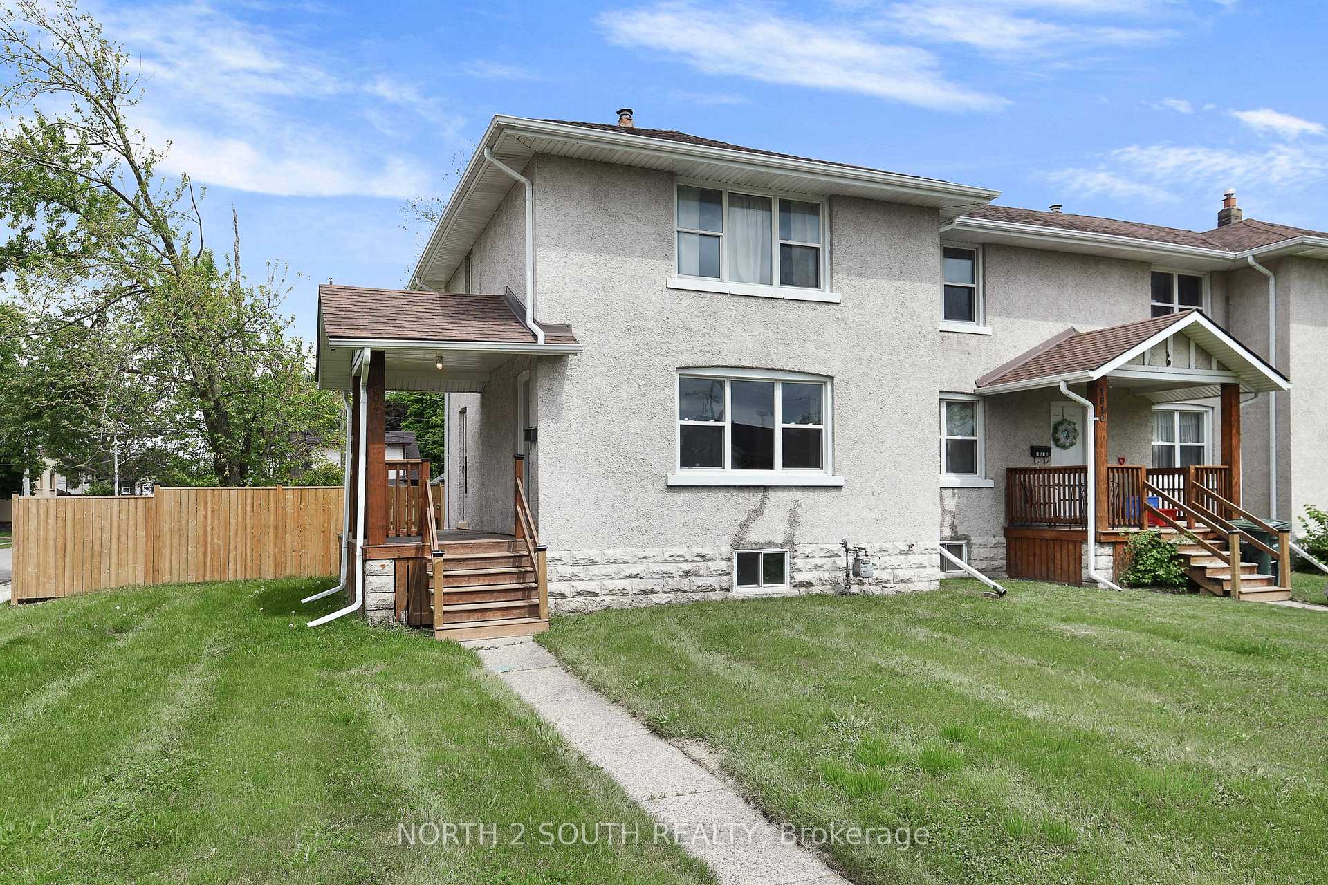 Photo 2 of 1604 Bruce Avenue, Windsor, South Central - Windsor — HOMEH