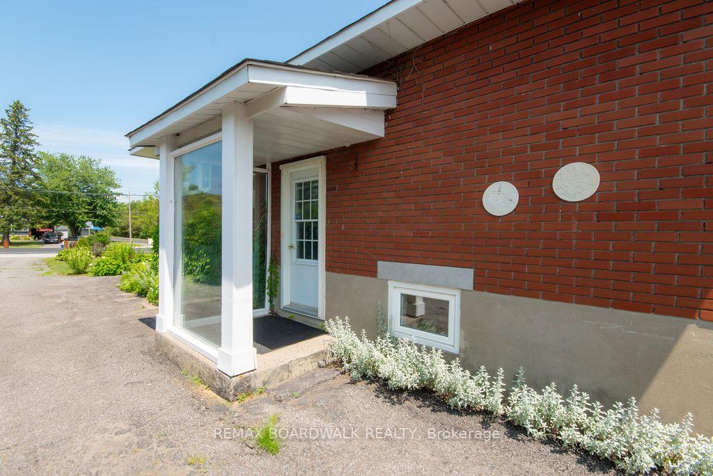 Photo 42 of 3654 Navan Road, Ottawa, Mer Bleue/Bradley Estates/Anderson Park — HOMEH