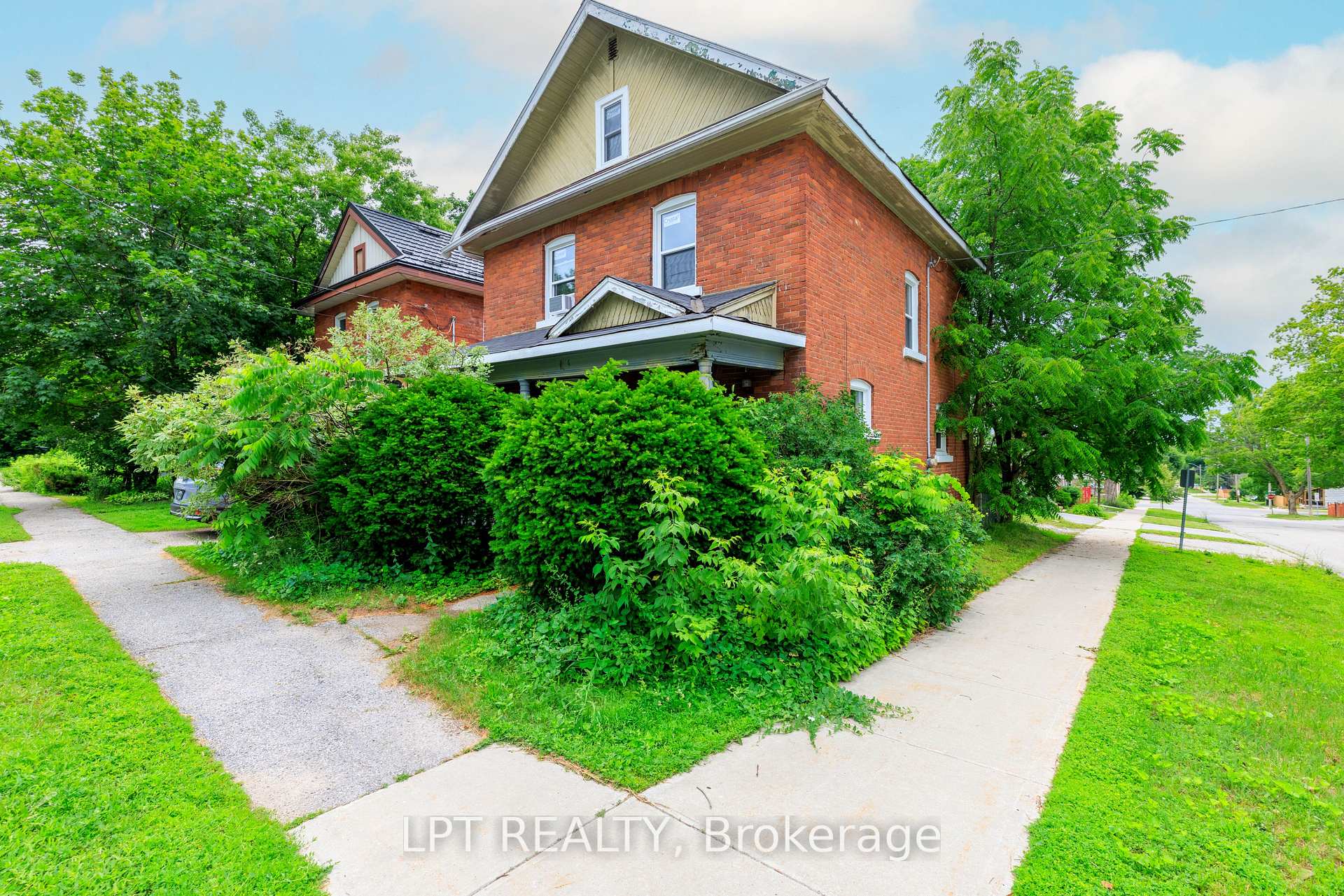Photo 1 of 249 Harvey Street, Orillia — HOMEH