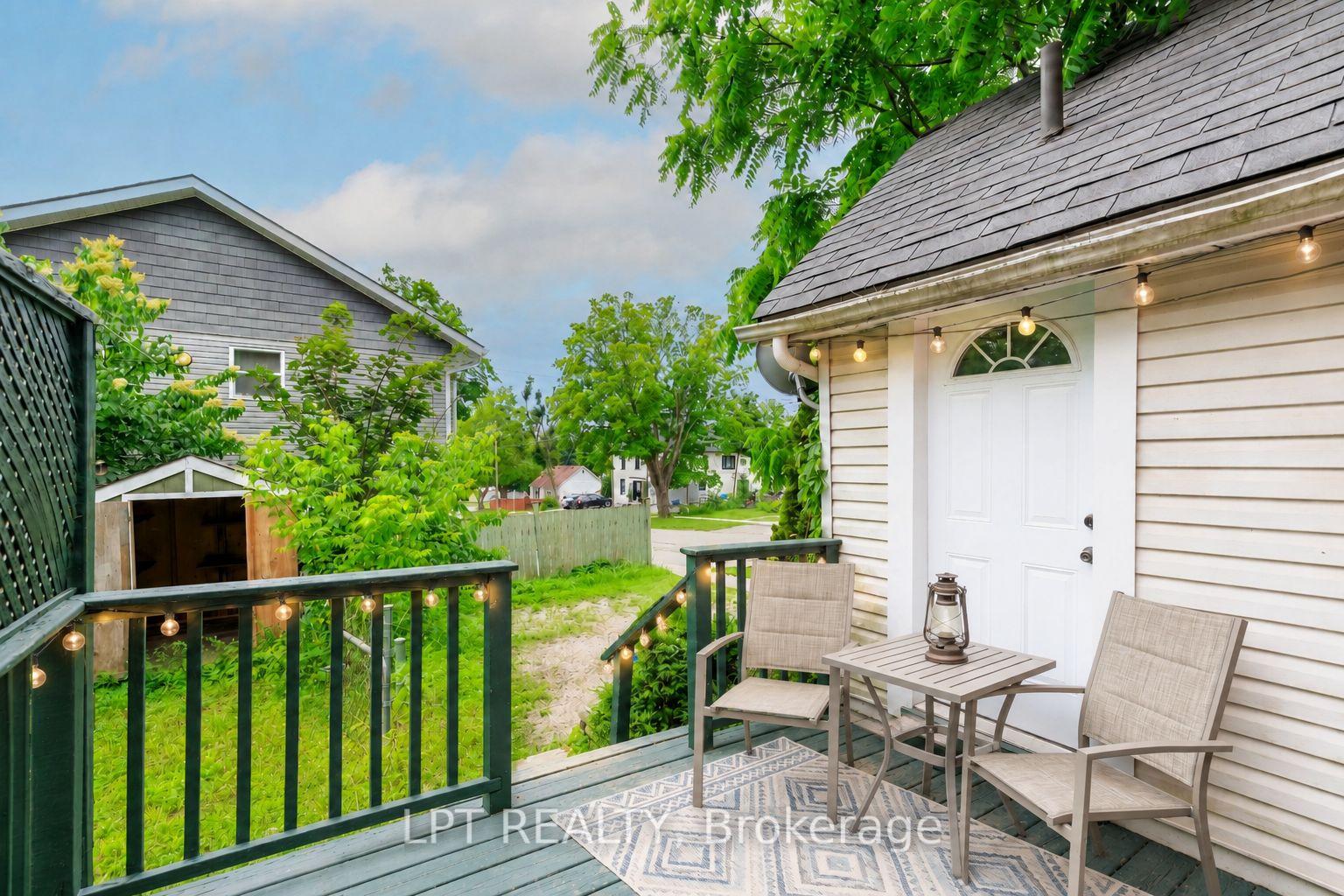 Photo 5 of 249 Harvey Street, Orillia — HOMEH