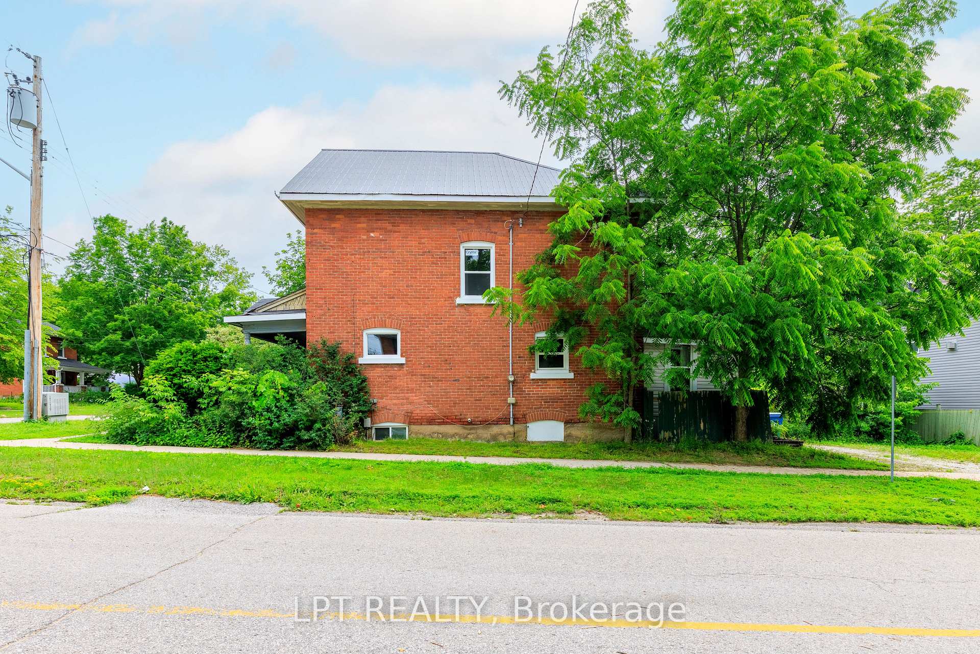Photo 7 of 249 Harvey Street, Orillia — HOMEH