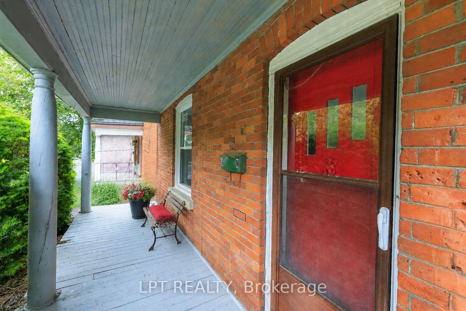 Photo 12 of 249 Harvey Street, Orillia — HOMEH