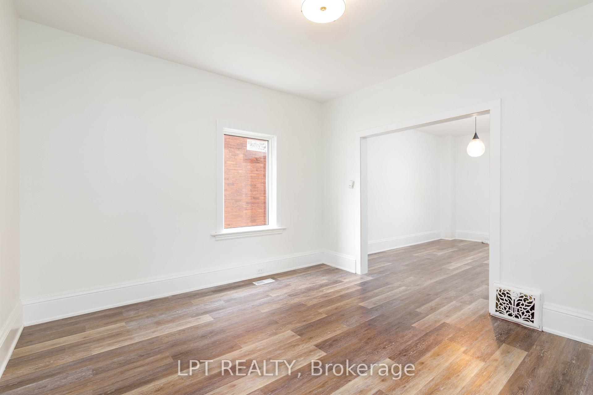 Photo 15 of 249 Harvey Street, Orillia — HOMEH