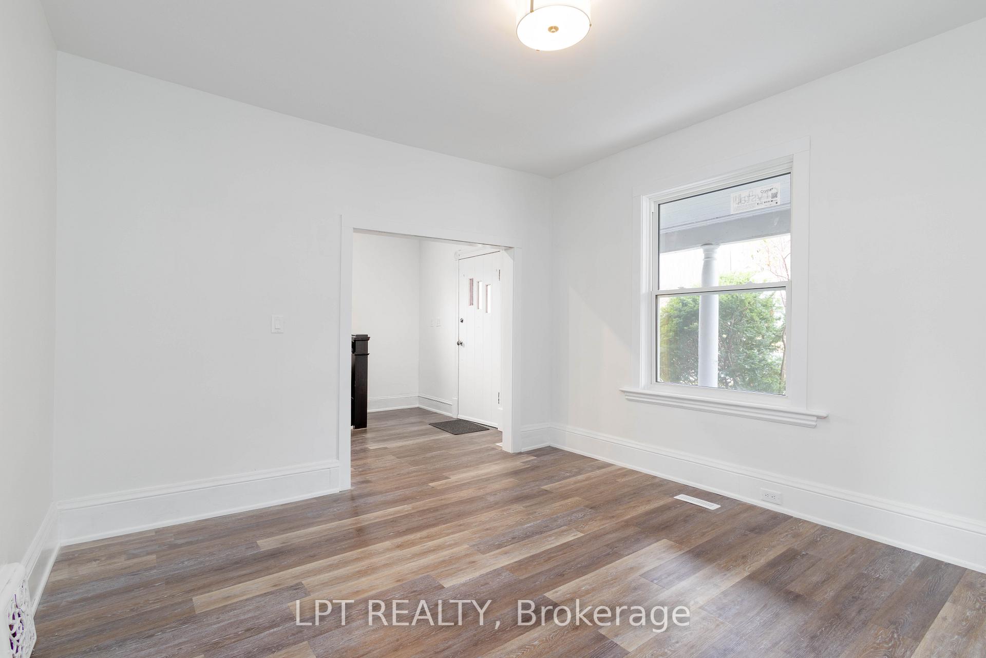 Photo 16 of 249 Harvey Street, Orillia — HOMEH