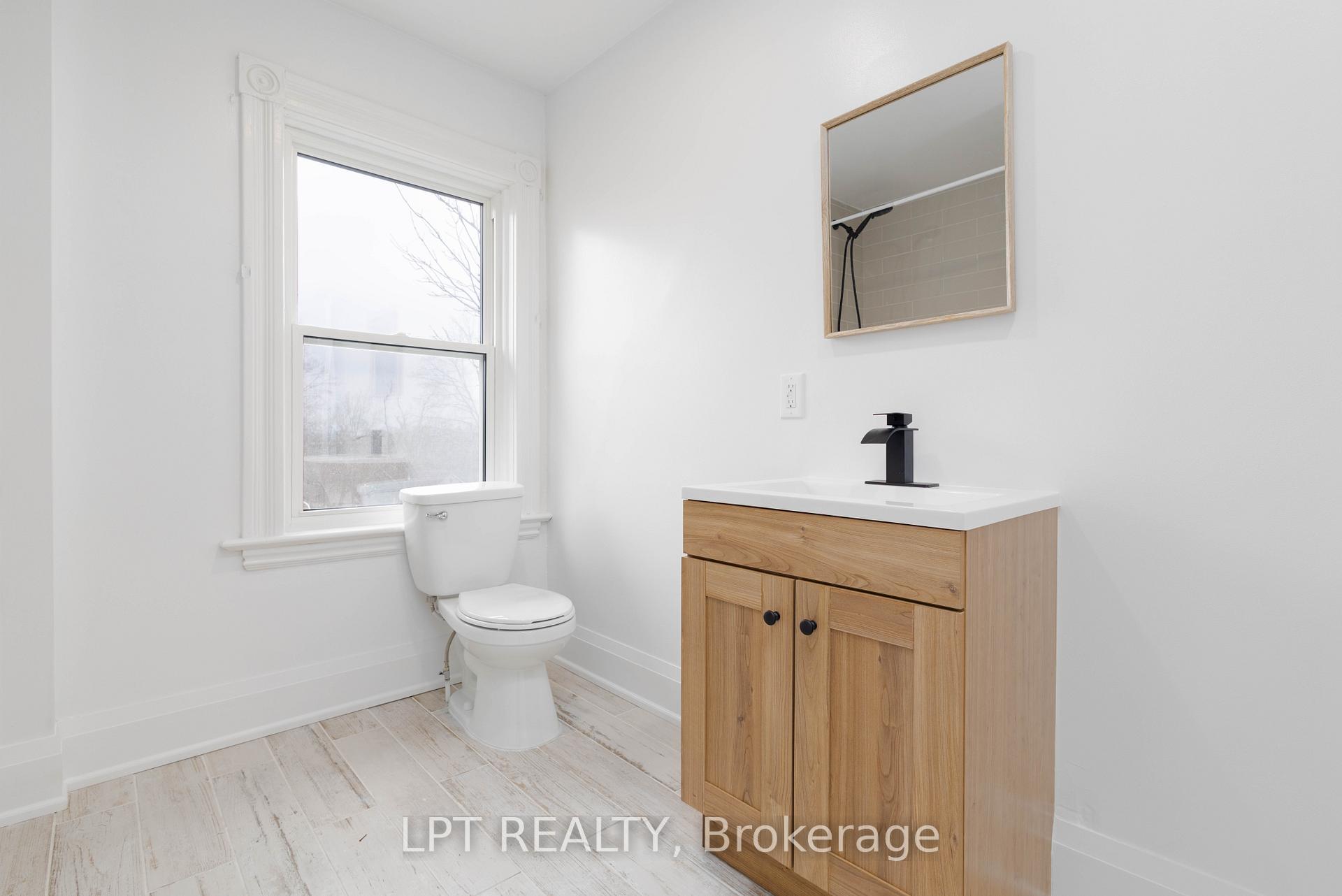 Photo 23 of 249 Harvey Street, Orillia — HOMEH