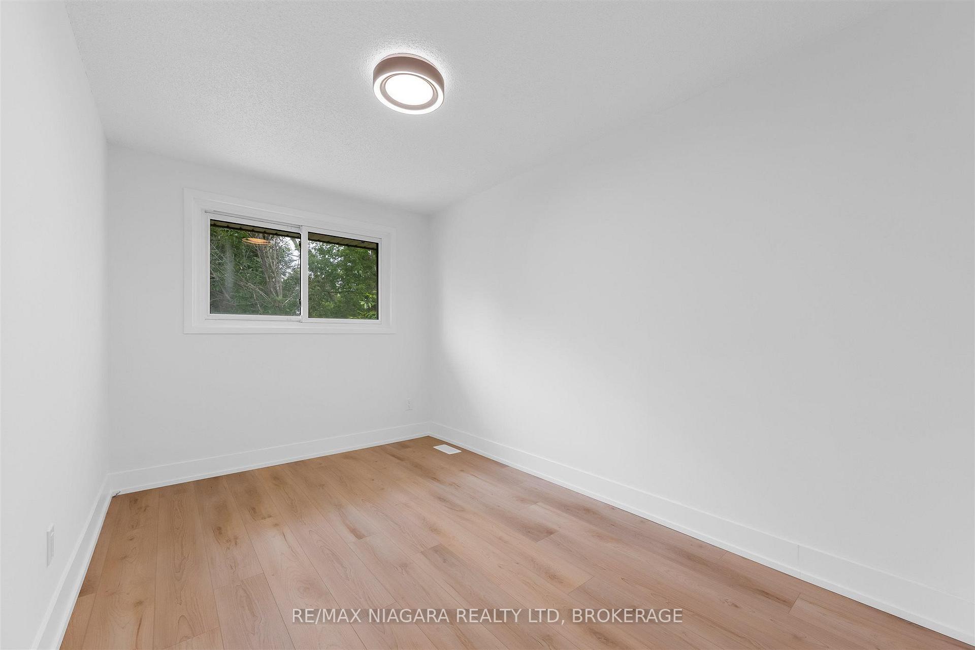 Photo 14 of 2 Baldwin Crescent, Thorold, Confederation Heights — HOMEH