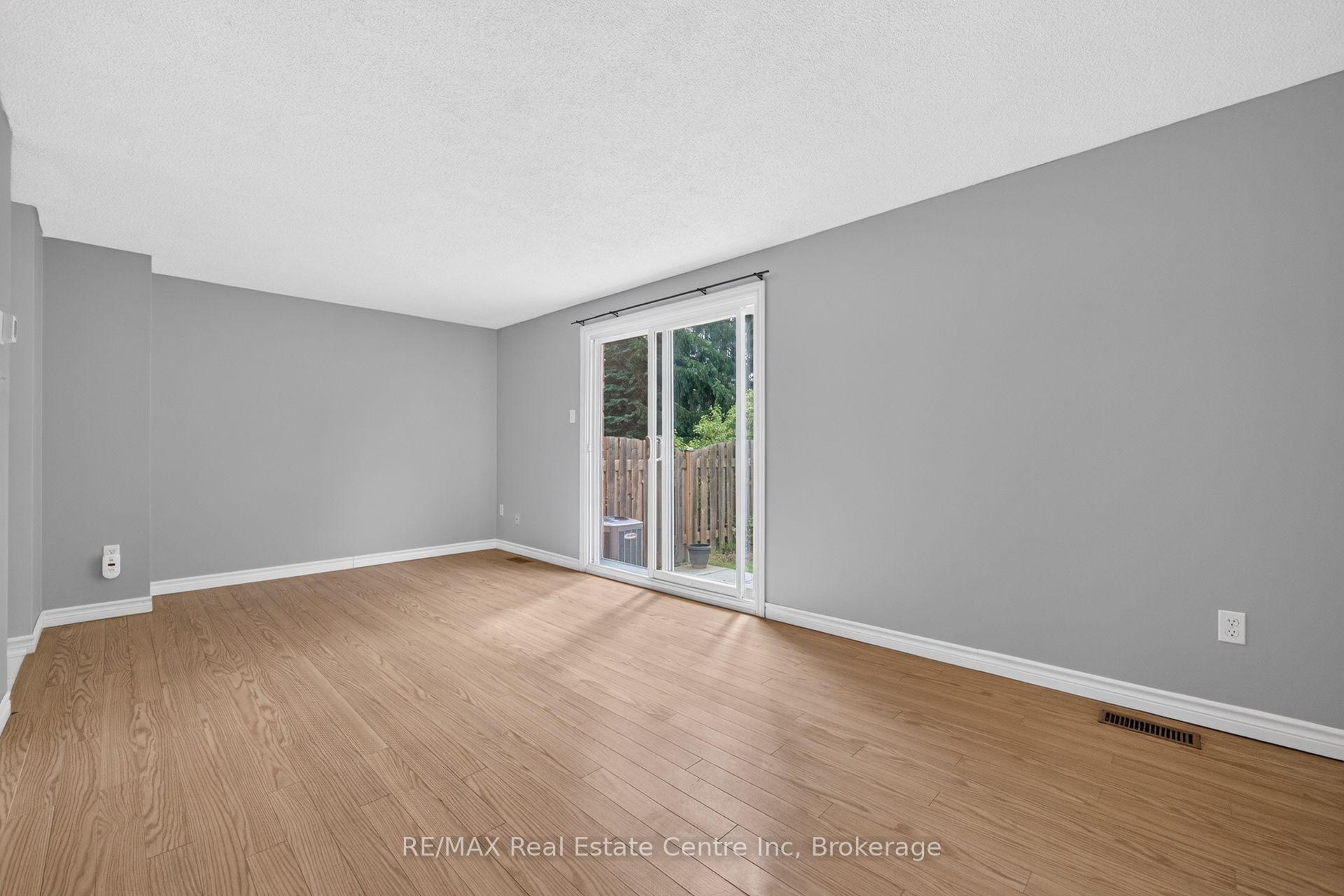 Photo 12 of Unit 86, 129 Victoria Road N, Guelph, Grange Road — HOMEH