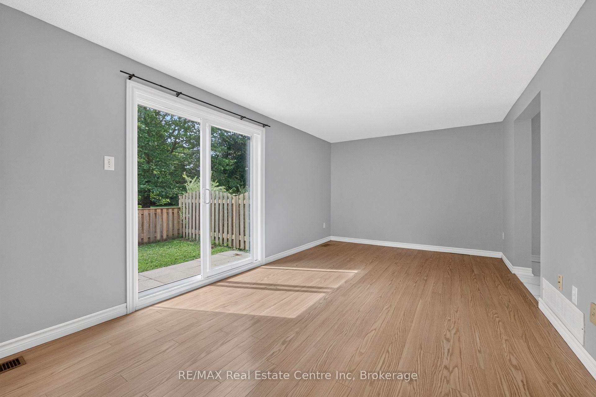 Photo 14 of Unit 86, 129 Victoria Road N, Guelph, Grange Road — HOMEH