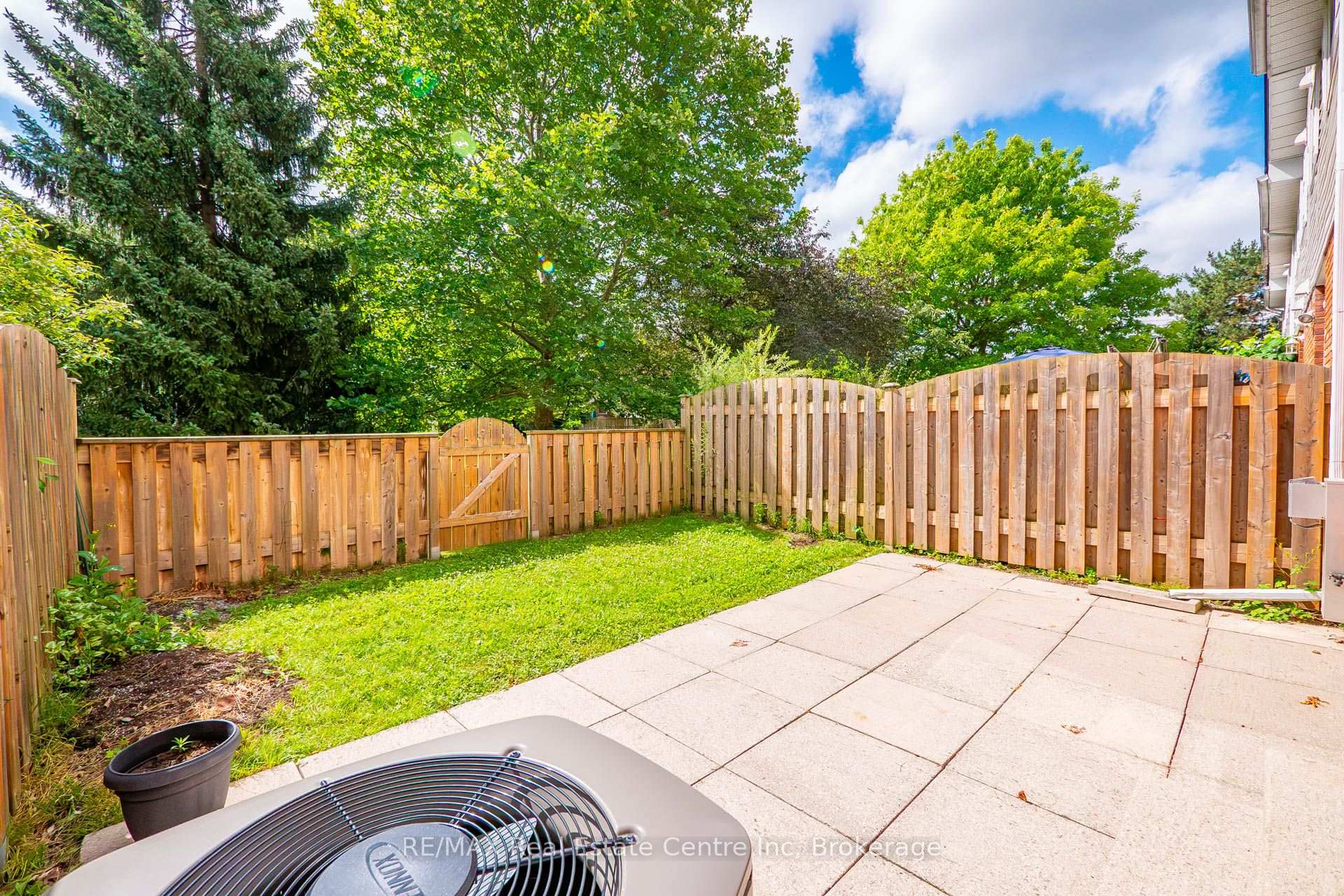Photo 41 of Unit 86, 129 Victoria Road N, Guelph, Grange Road — HOMEH