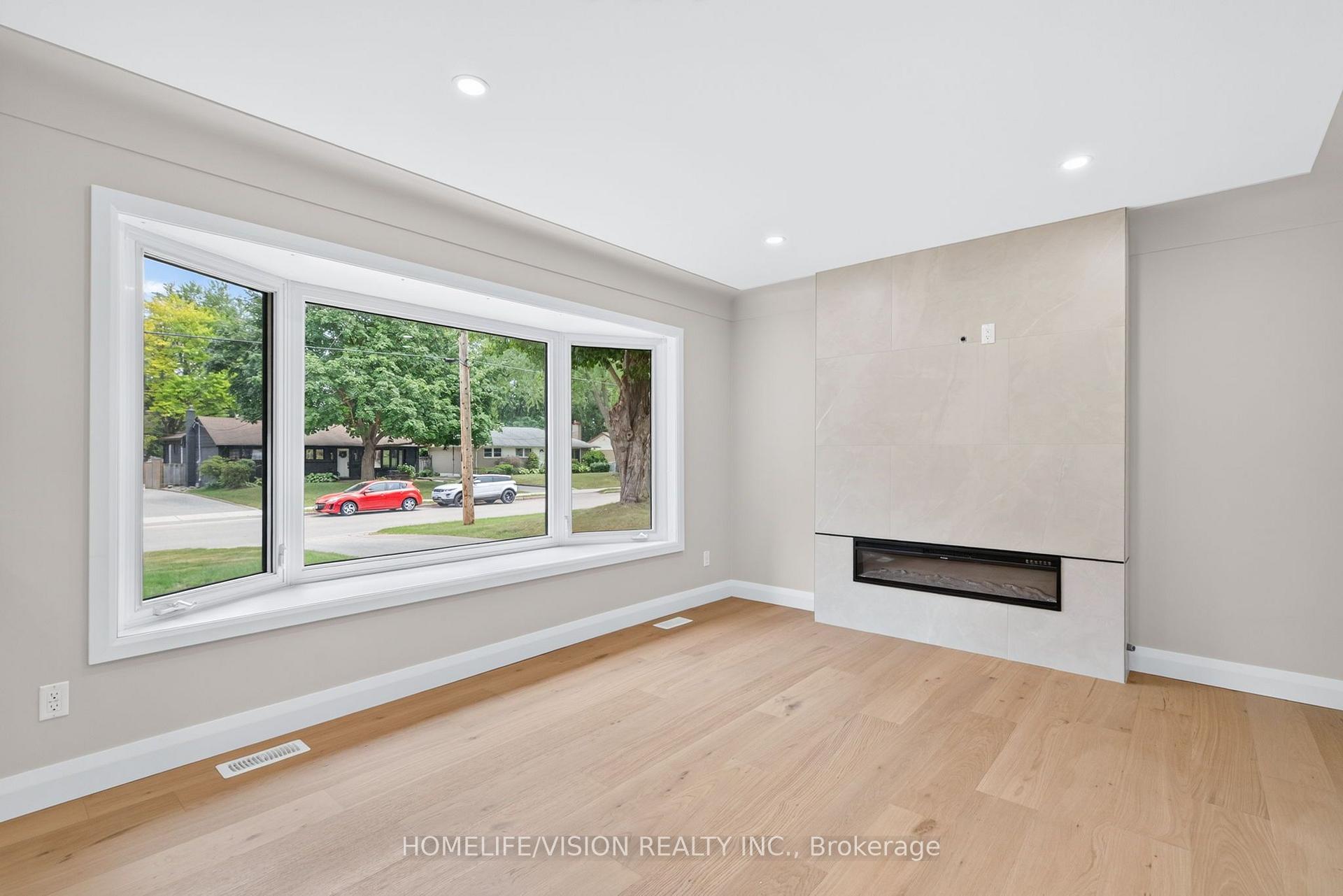 Photo 5 of 377 Griffith Street, London, South B — HOMEH
