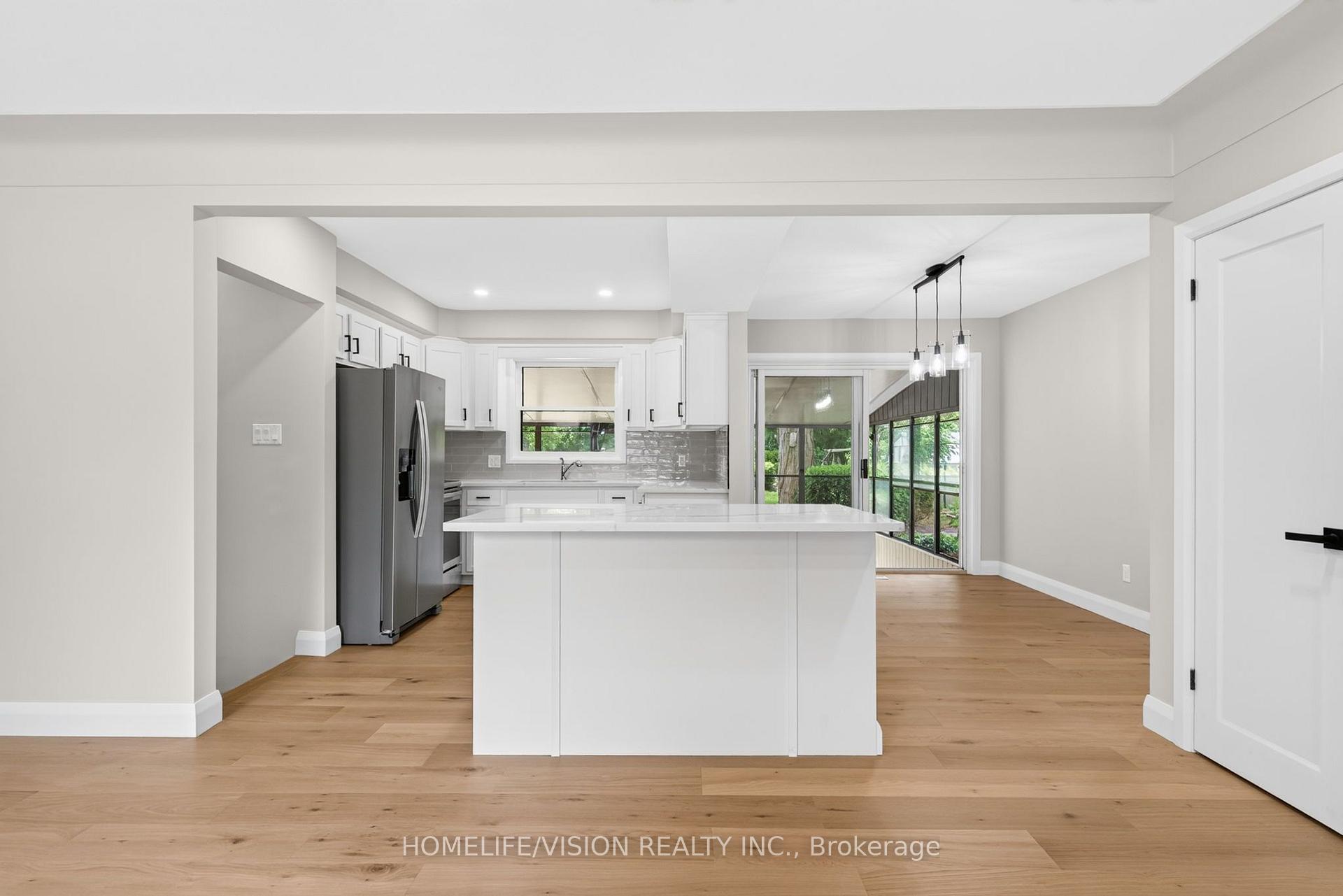 Photo 10 of 377 Griffith Street, London, South B — HOMEH