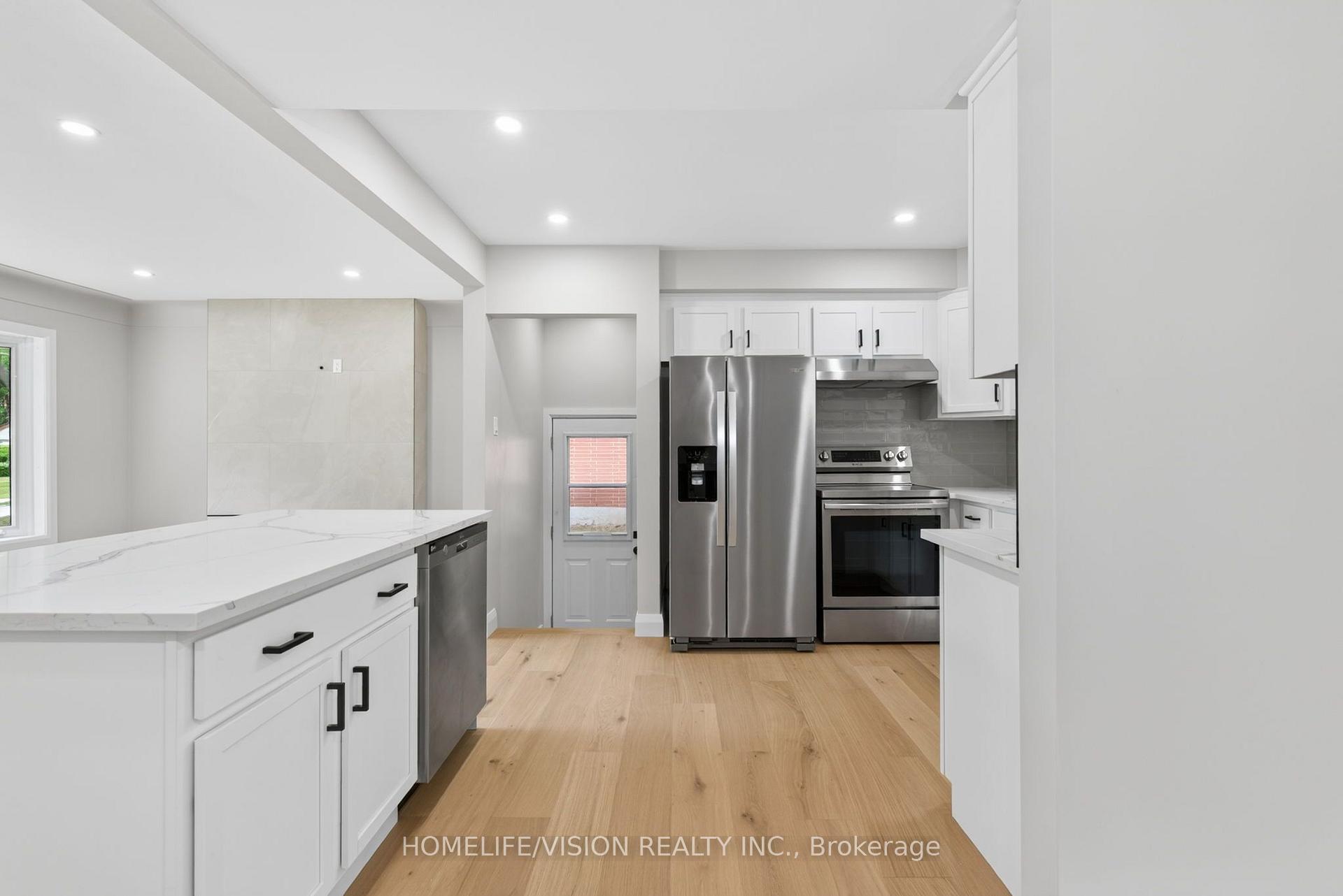 Photo 15 of 377 Griffith Street, London, South B — HOMEH