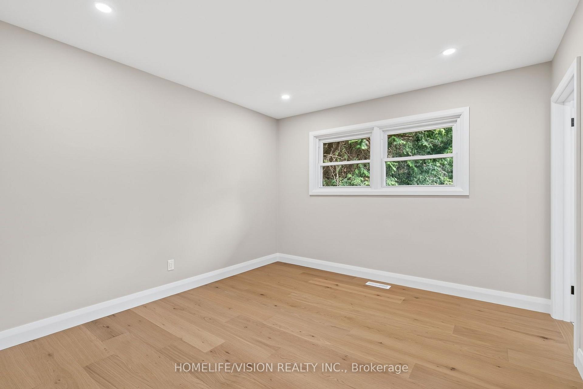 Photo 20 of 377 Griffith Street, London, South B — HOMEH