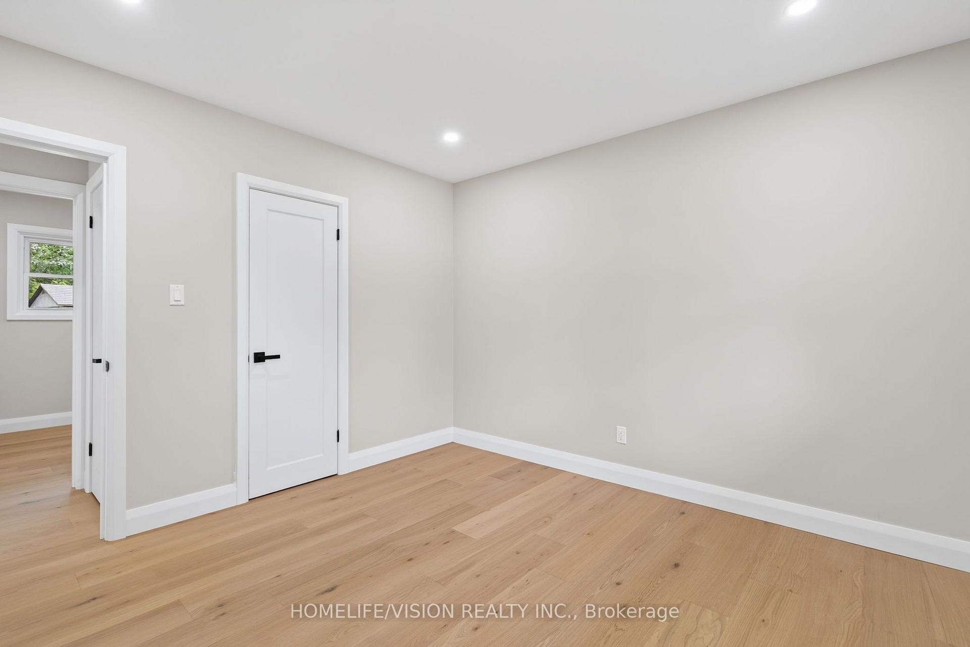 Photo 21 of 377 Griffith Street, London, South B — HOMEH