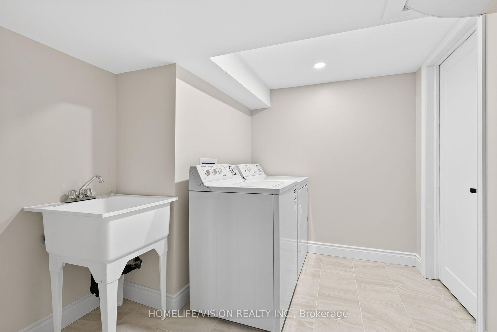 Photo 38 of 377 Griffith Street, London, South B — HOMEH