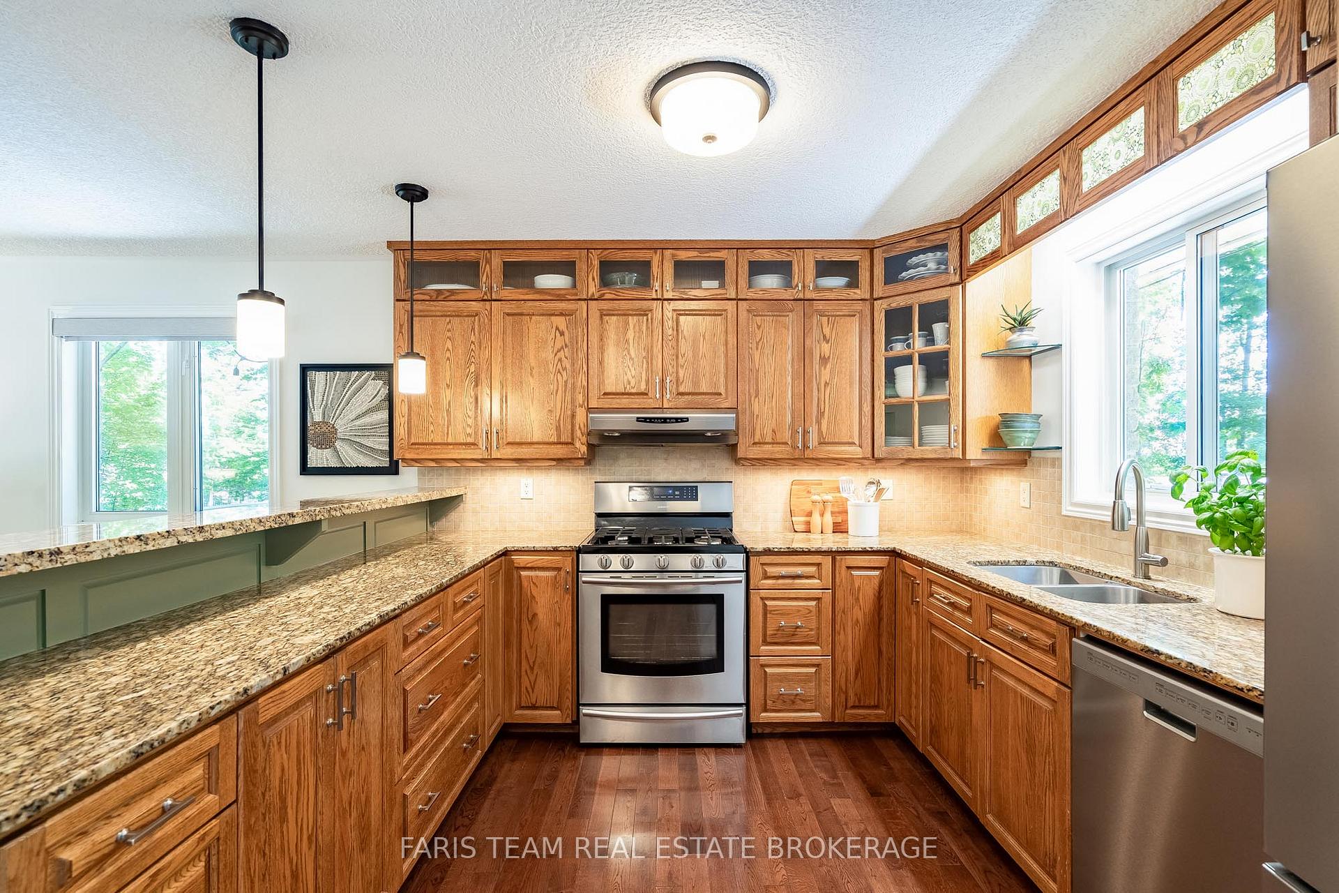 Photo 6 of 1183 Everton Road, Midland — HOMEH