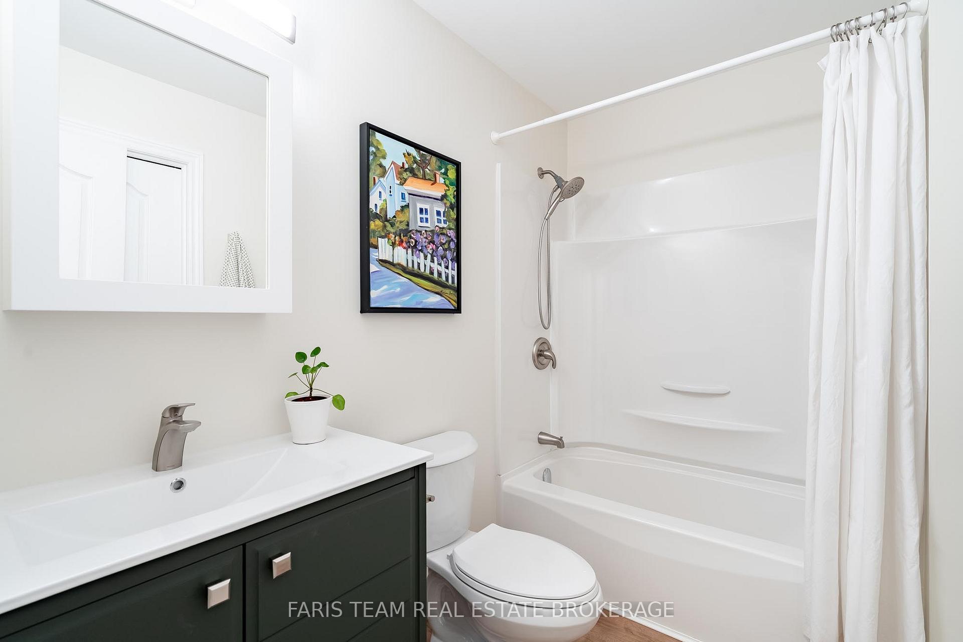Photo 20 of 1183 Everton Road, Midland — HOMEH