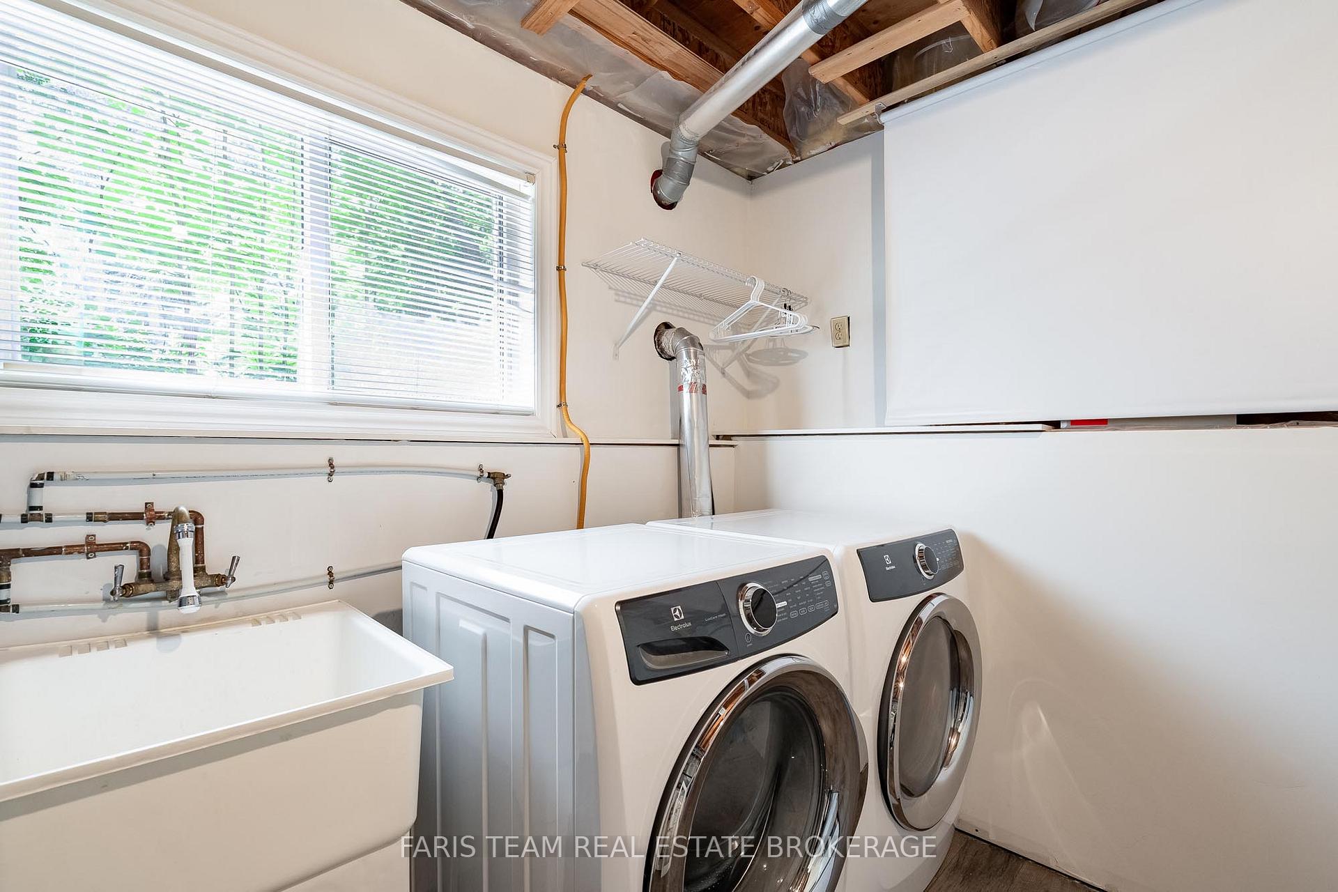 Photo 27 of 1183 Everton Road, Midland — HOMEH