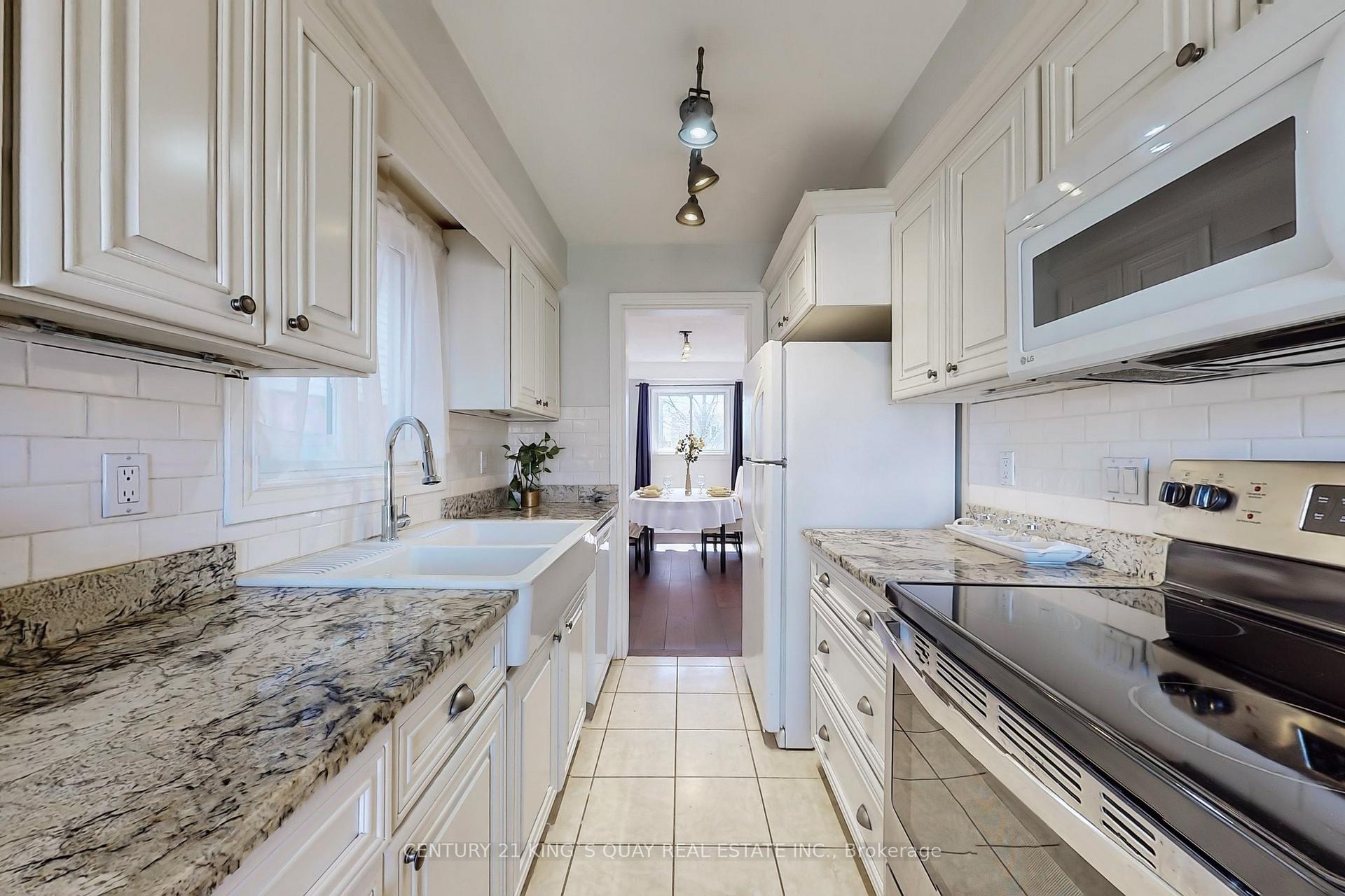 Photo 5 of 29 Hewitt Crescent, Ajax, South East — HOMEH