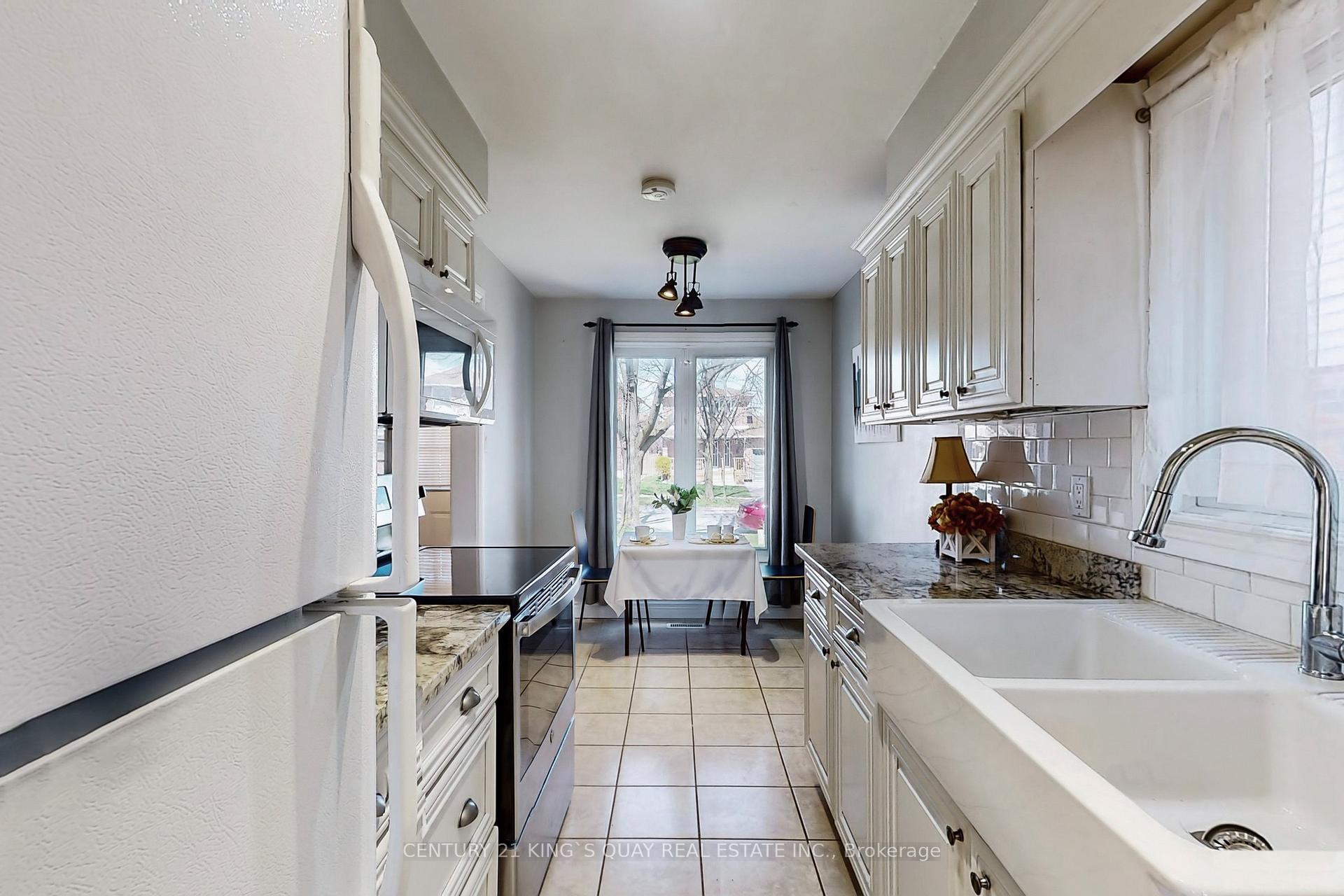 Photo 6 of 29 Hewitt Crescent, Ajax, South East — HOMEH