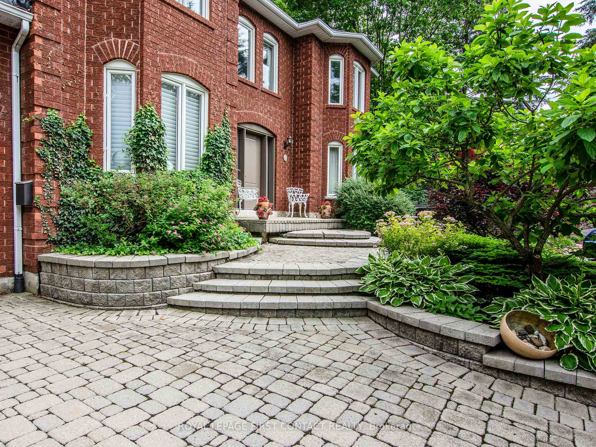 Photo 3 of 68 Alana Drive, Springwater, Centre Vespra — HOMEH