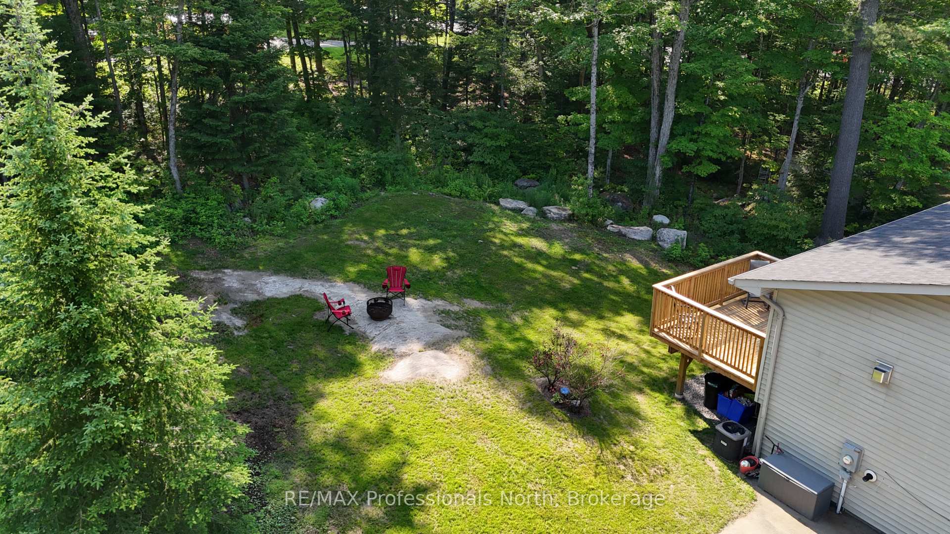 Photo 4 of 1036 Post Road, Bracebridge, Macaulay — HOMEH