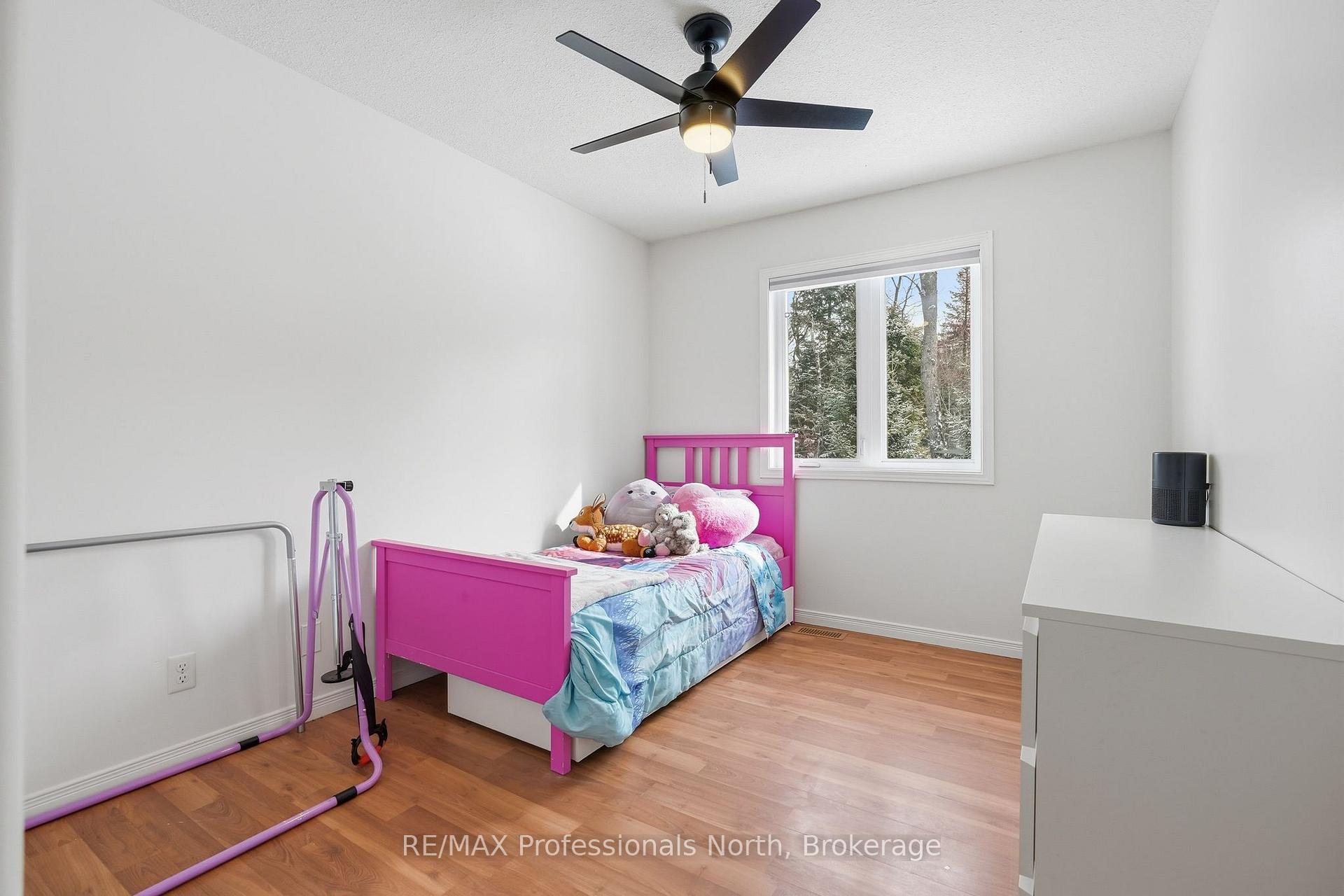 Photo 20 of 1036 Post Road, Bracebridge, Macaulay — HOMEH
