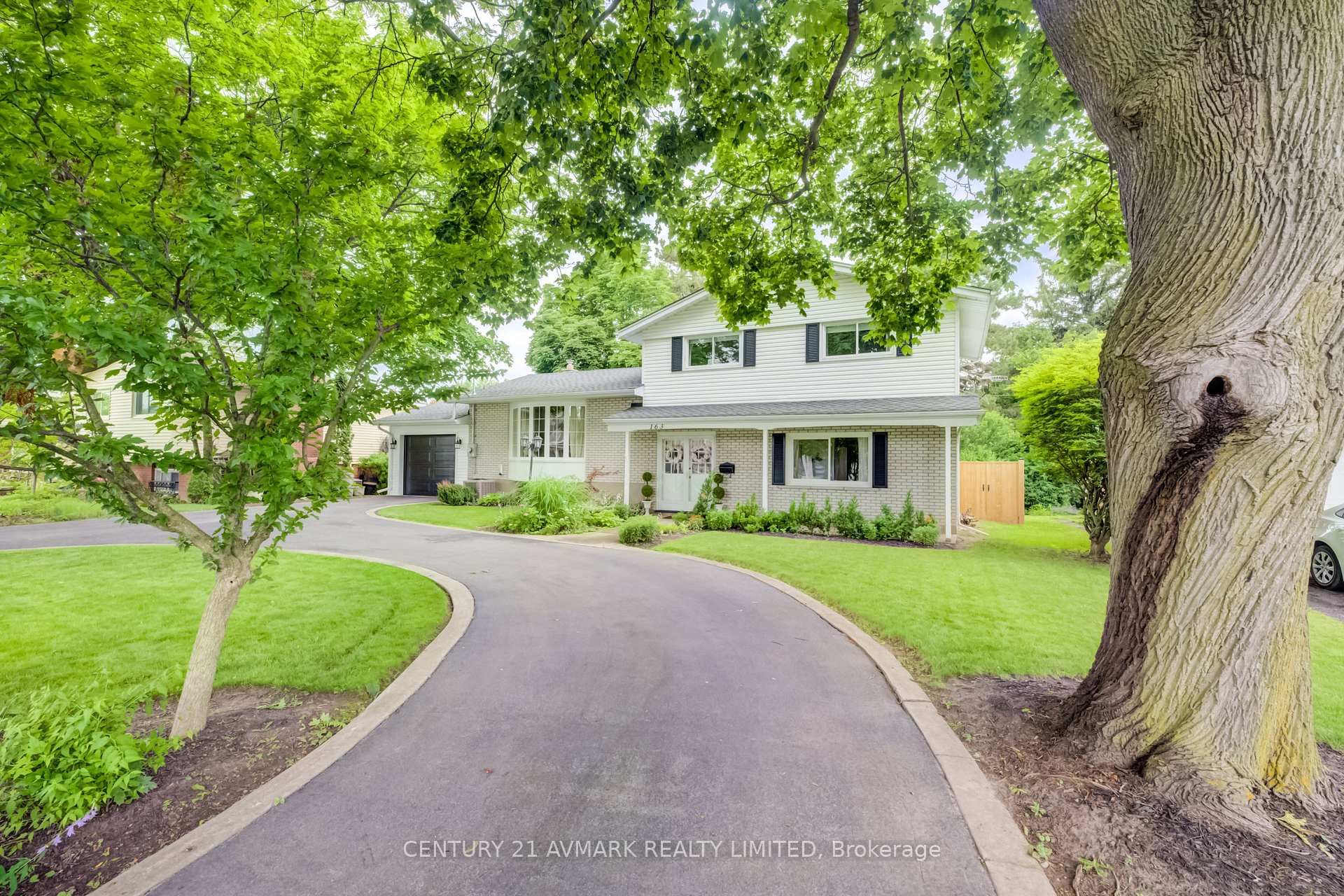 Photo 2 of 163 Lakeshore Road, St. Catharines, Lakeshore — HOMEH