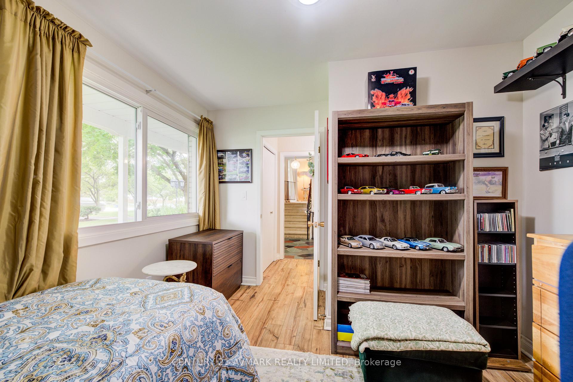 Photo 6 of 163 Lakeshore Road, St. Catharines, Lakeshore — HOMEH