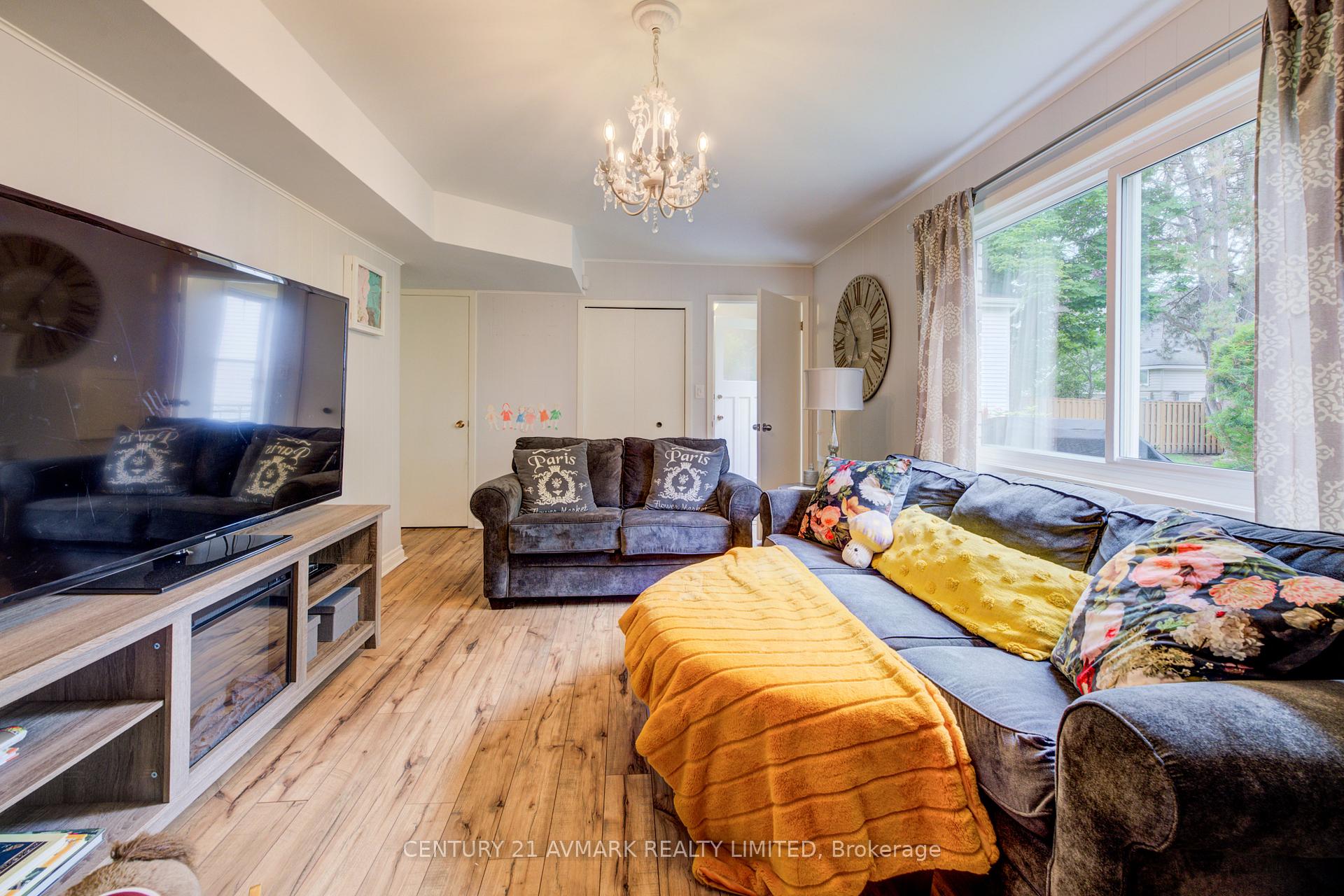 Photo 7 of 163 Lakeshore Road, St. Catharines, Lakeshore — HOMEH