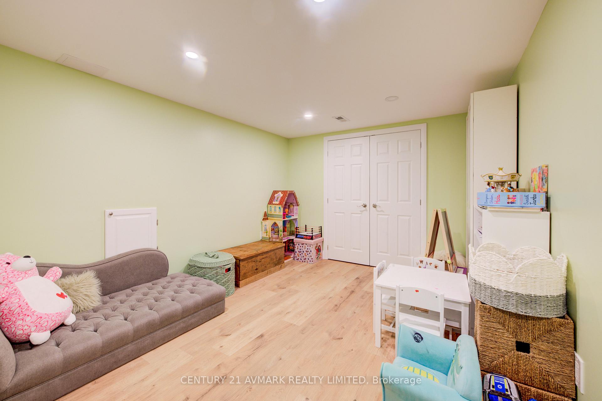 Photo 24 of 163 Lakeshore Road, St. Catharines, Lakeshore — HOMEH