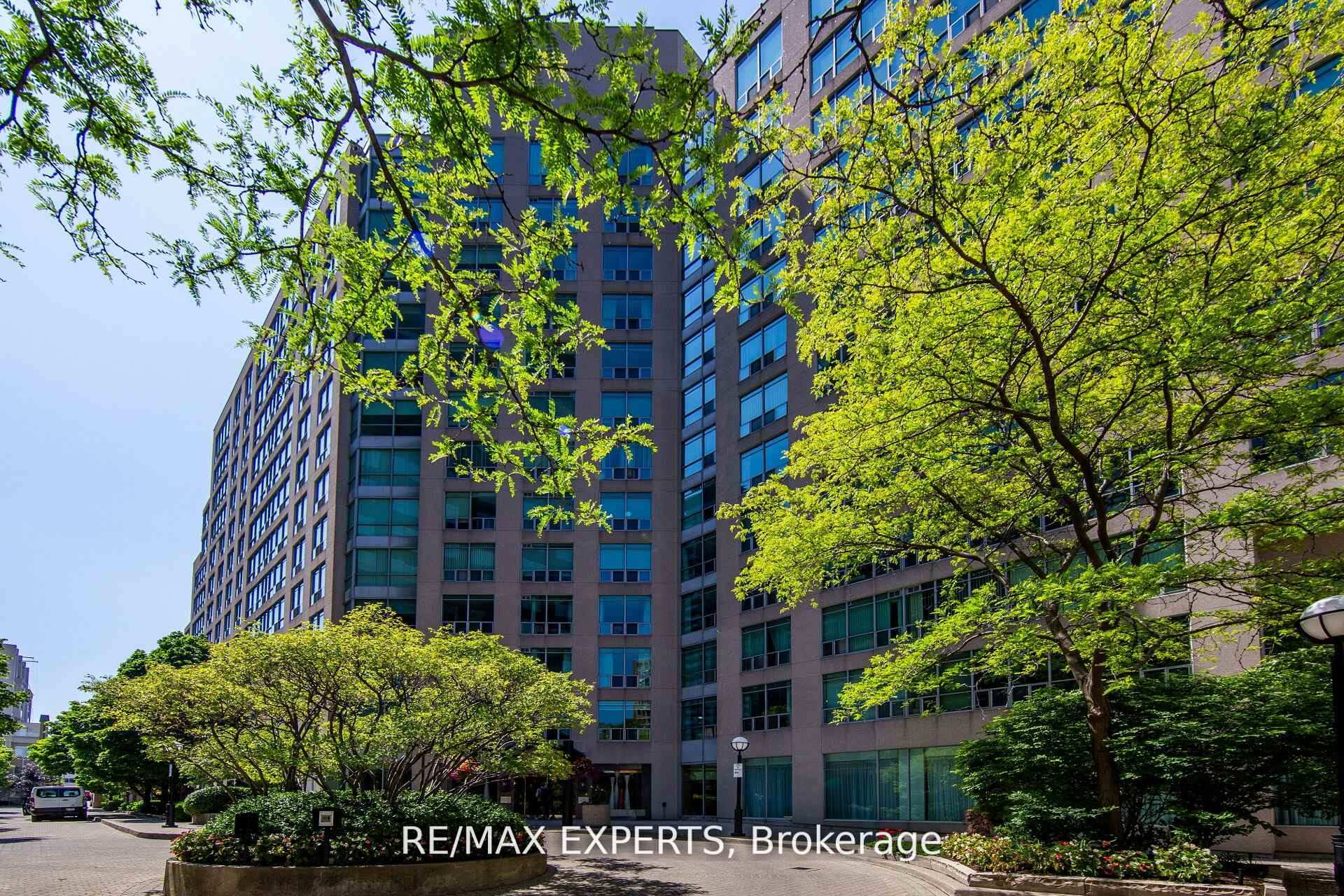 Photo 2 of Unit 1006, 942 Yonge Street, Toronto, The Annex — HOMEH