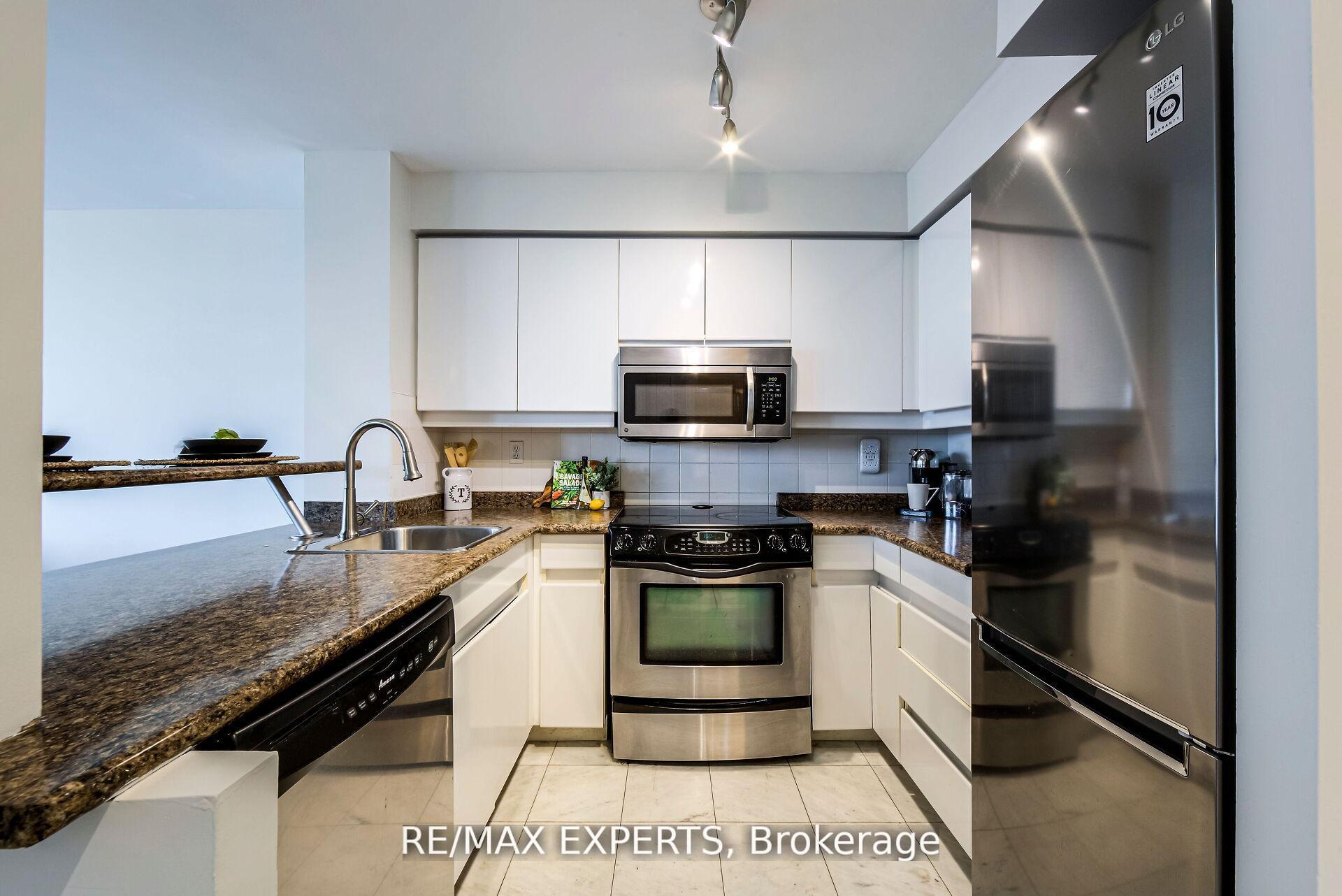 Photo 12 of Unit 1006, 942 Yonge Street, Toronto, The Annex — HOMEH