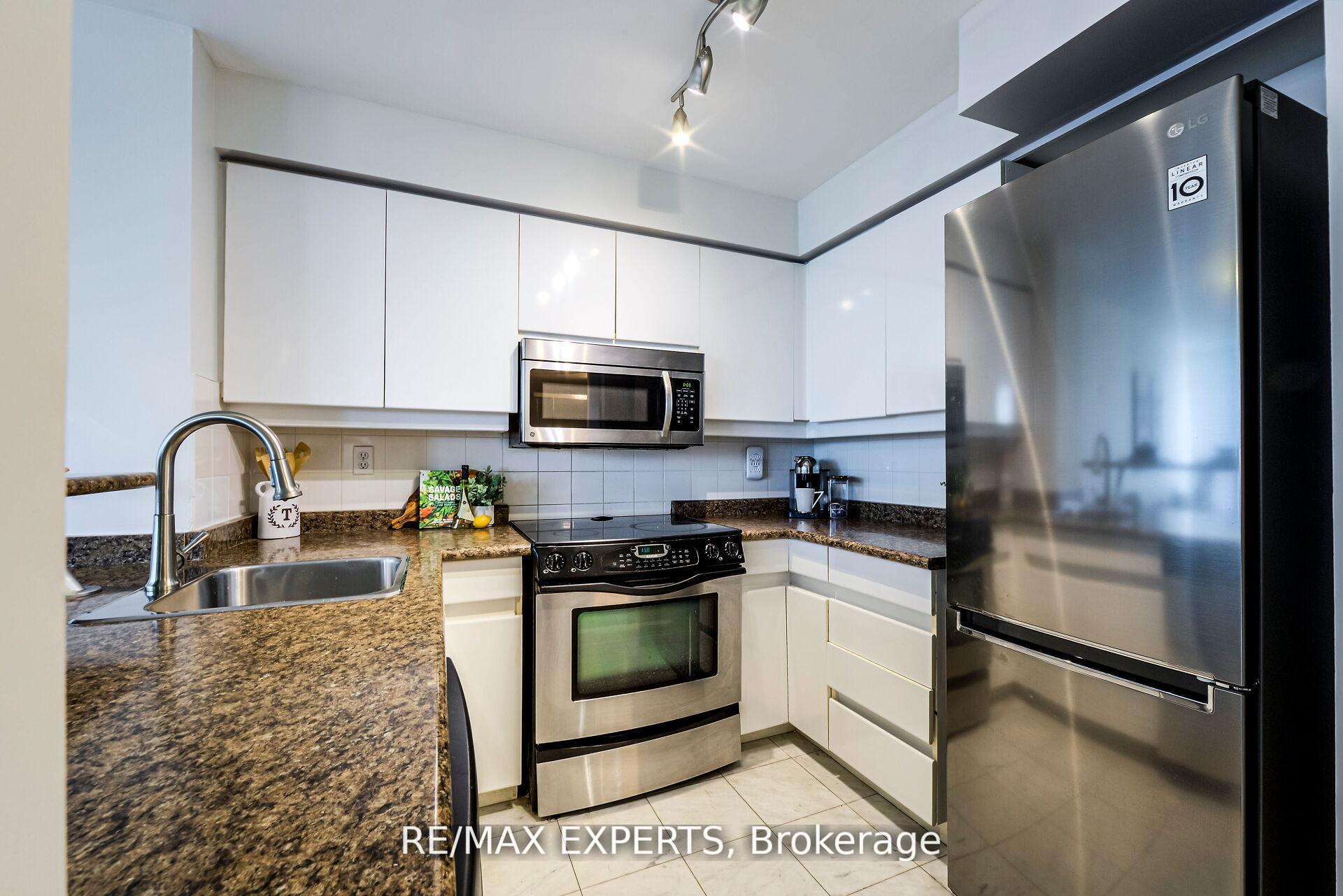 Photo 13 of Unit 1006, 942 Yonge Street, Toronto, The Annex — HOMEH