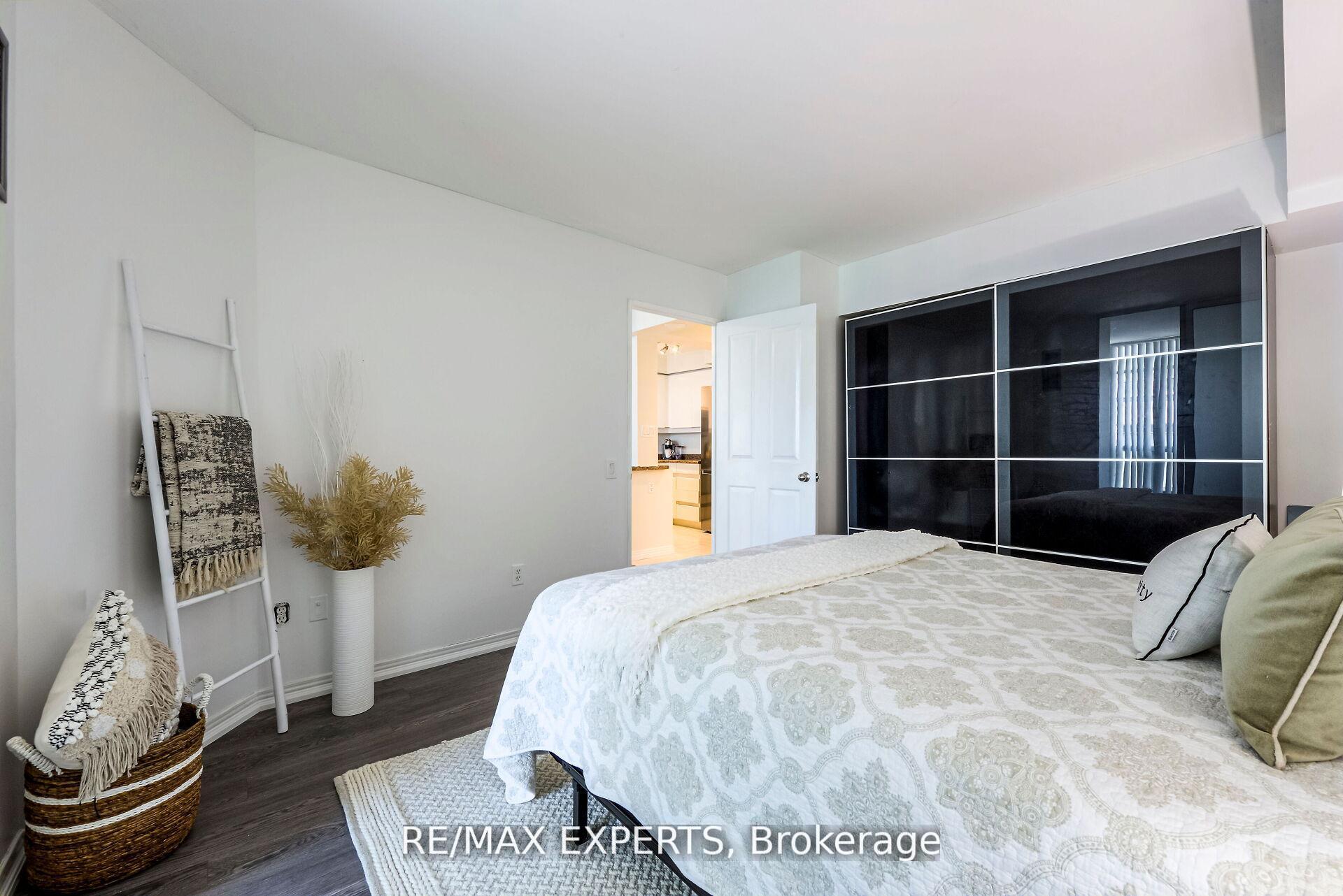 Photo 27 of Unit 1006, 942 Yonge Street, Toronto, The Annex — HOMEH