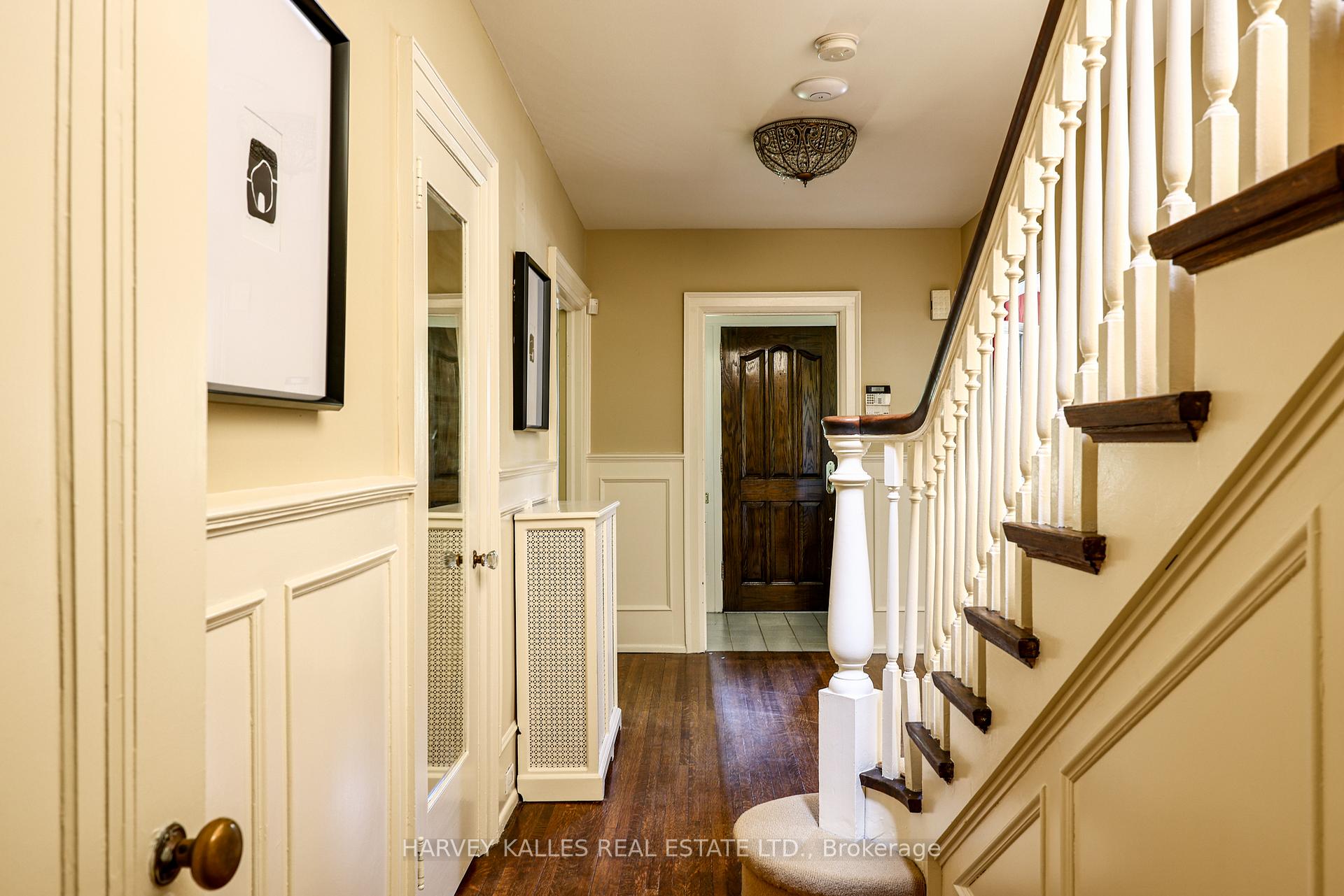 Photo 3 of 127 Strathallan Boulevard, Toronto, Lawrence Park South — HOMEH