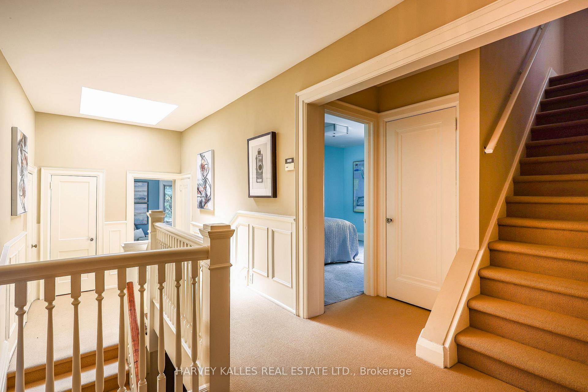 Photo 23 of 127 Strathallan Boulevard, Toronto, Lawrence Park South — HOMEH