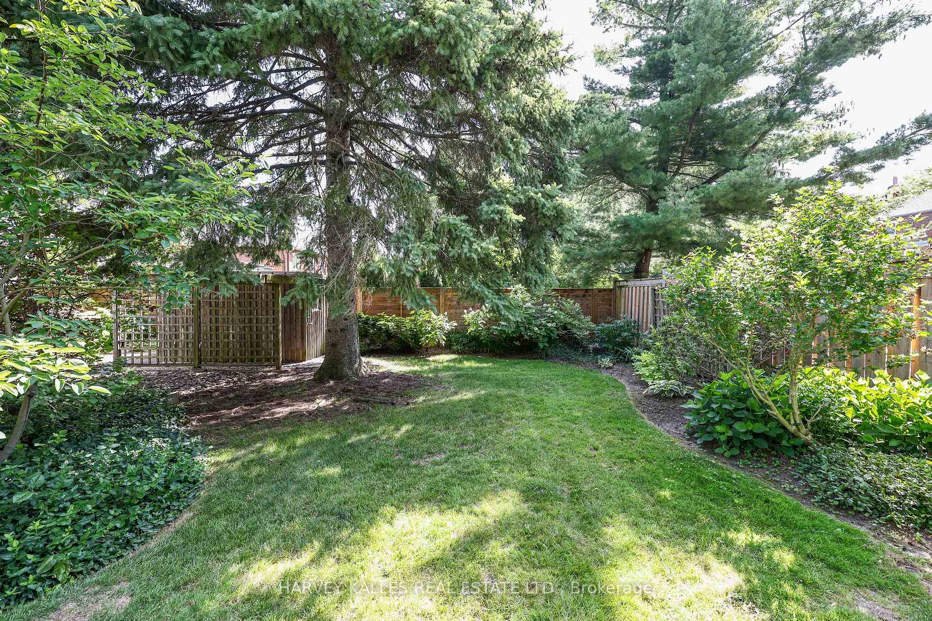 Photo 49 of 127 Strathallan Boulevard, Toronto, Lawrence Park South — HOMEH