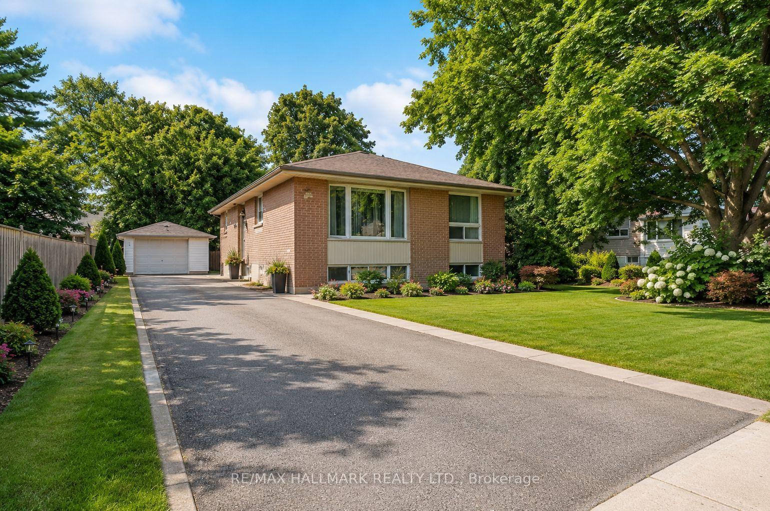 Photo 1 of Unit Main, 45 Aurora Heights Drive, Aurora, Aurora Heights — HOMEH