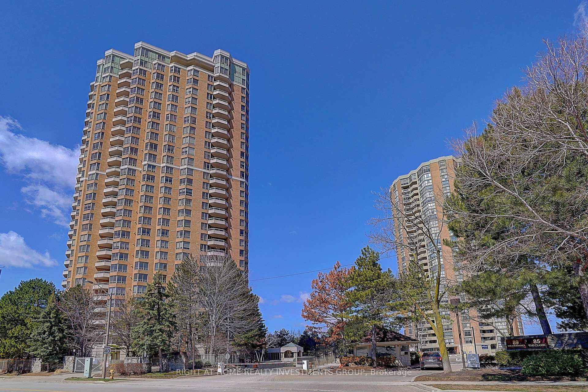 Photo 3 of Unit 511, 89 Skymark Drive, North York, Hillcrest Village — HOMEH