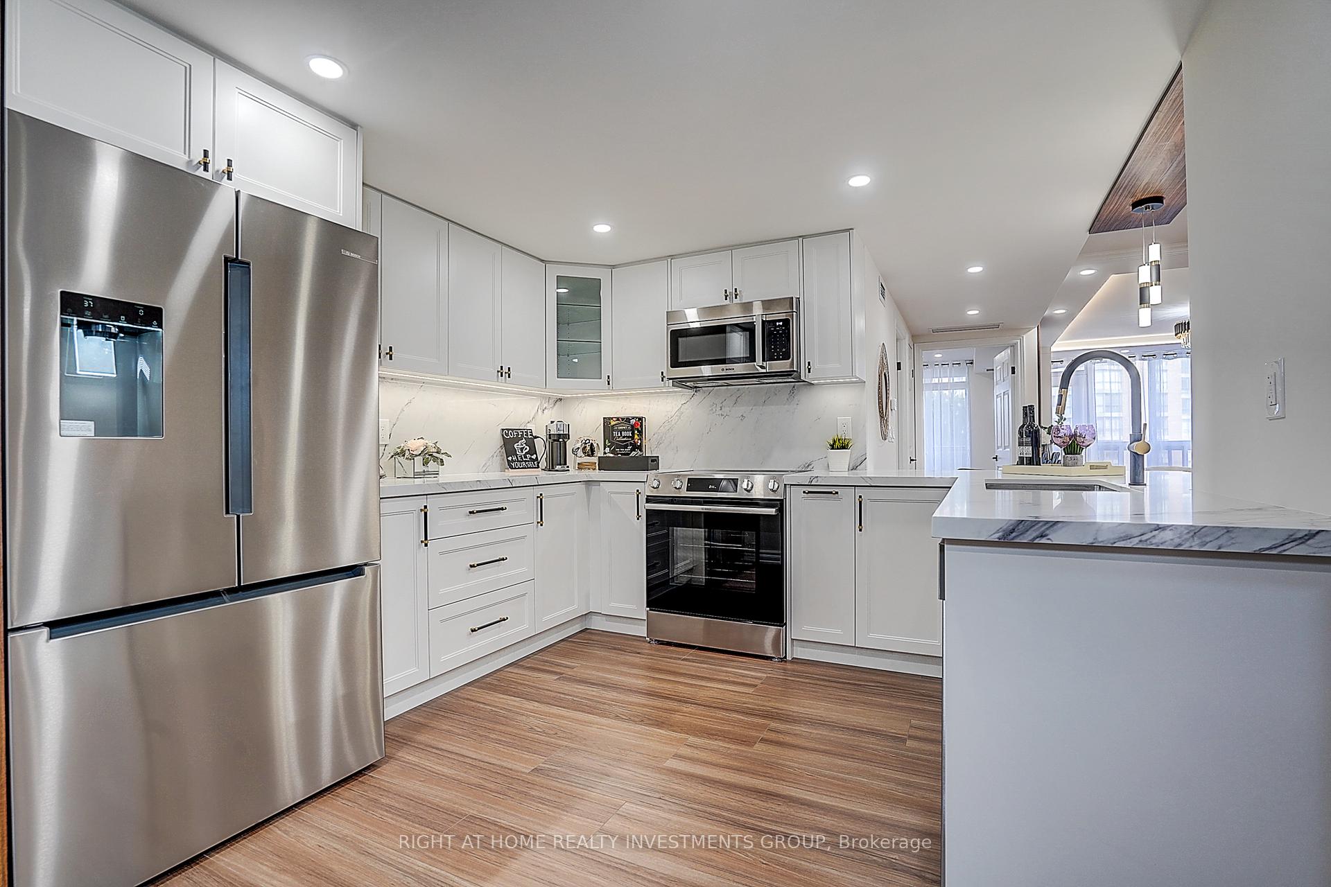 Photo 8 of Unit 511, 89 Skymark Drive, North York, Hillcrest Village — HOMEH