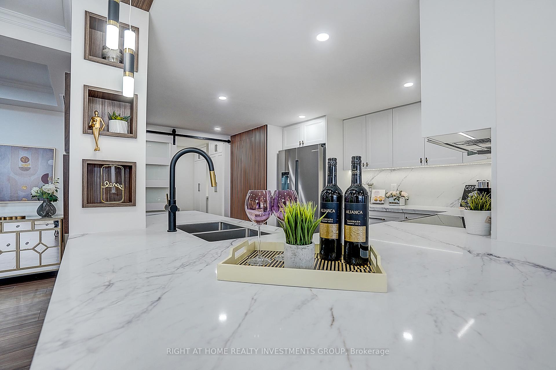 Photo 19 of Unit 511, 89 Skymark Drive, North York, Hillcrest Village — HOMEH