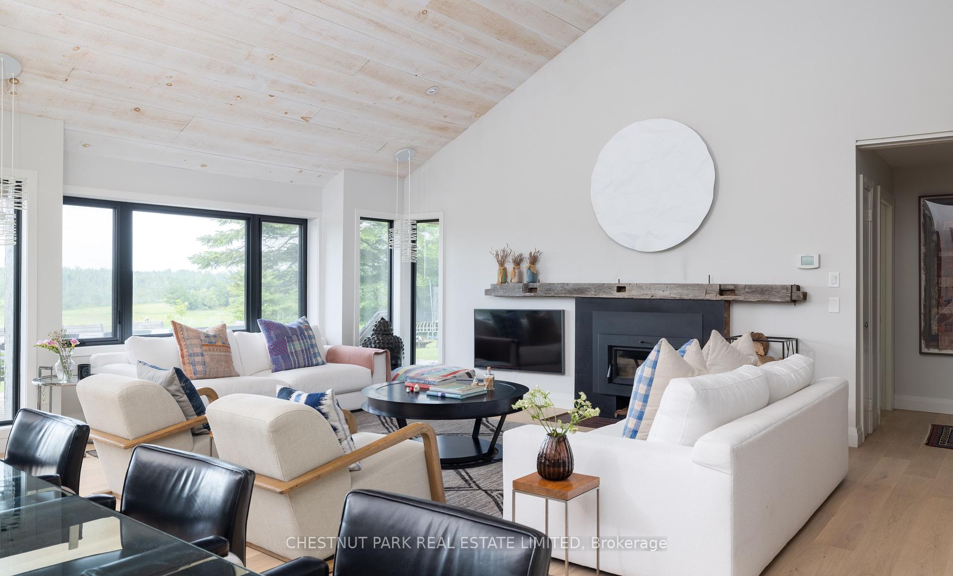 Photo 11 of 2726 10 Nottawasaga Concession S, Clearview, Rural Clearview — HOMEH