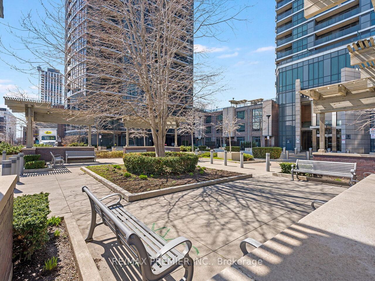 Photo 2 of Unit 609, 9 Valhalla Inn Road, Etobicoke, Islington-City Centre West — HOMEH