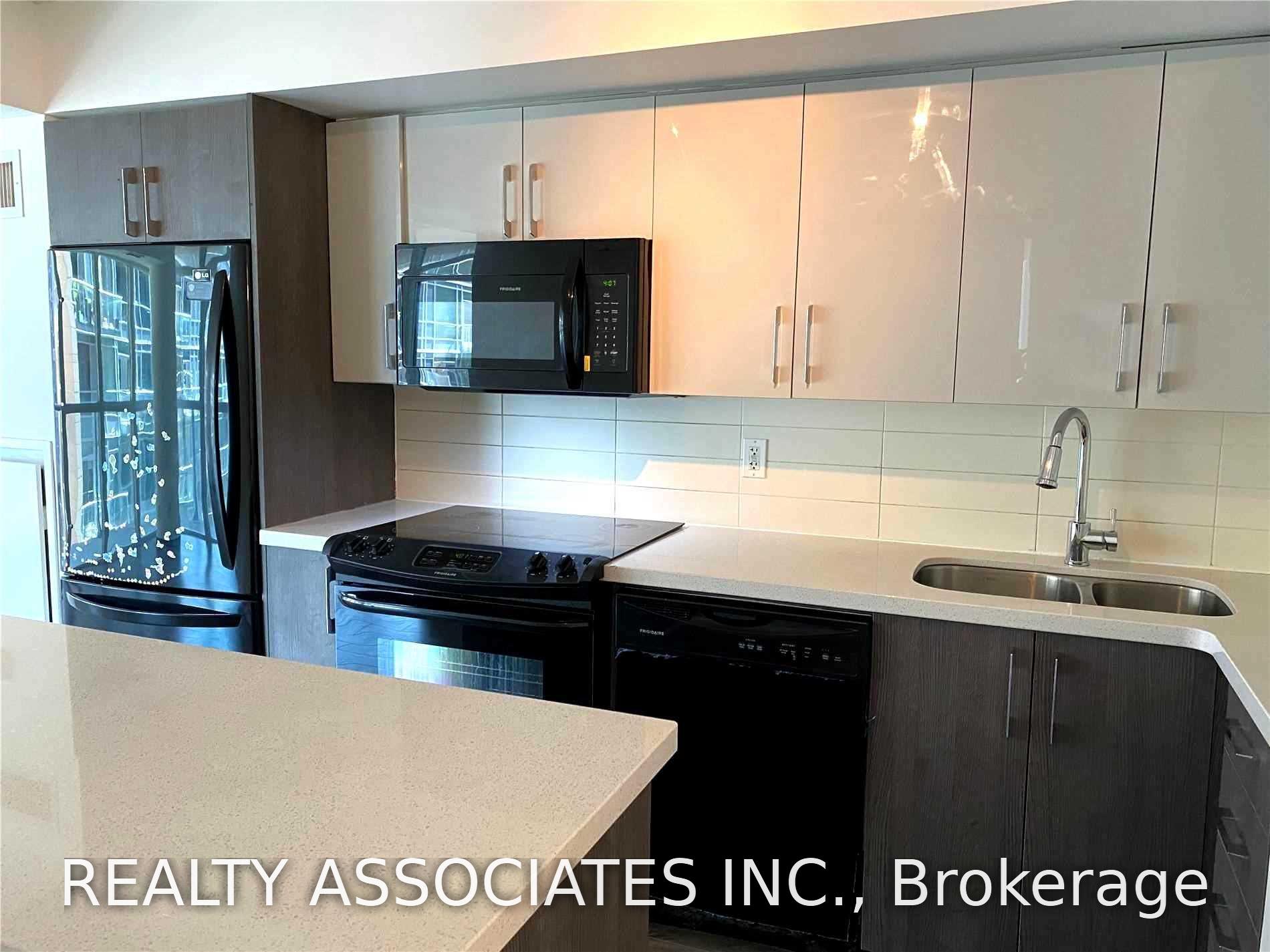 Photo 3 of Unit 504, 126 Simcoe Street, Toronto, Waterfront Communities — HOMEH