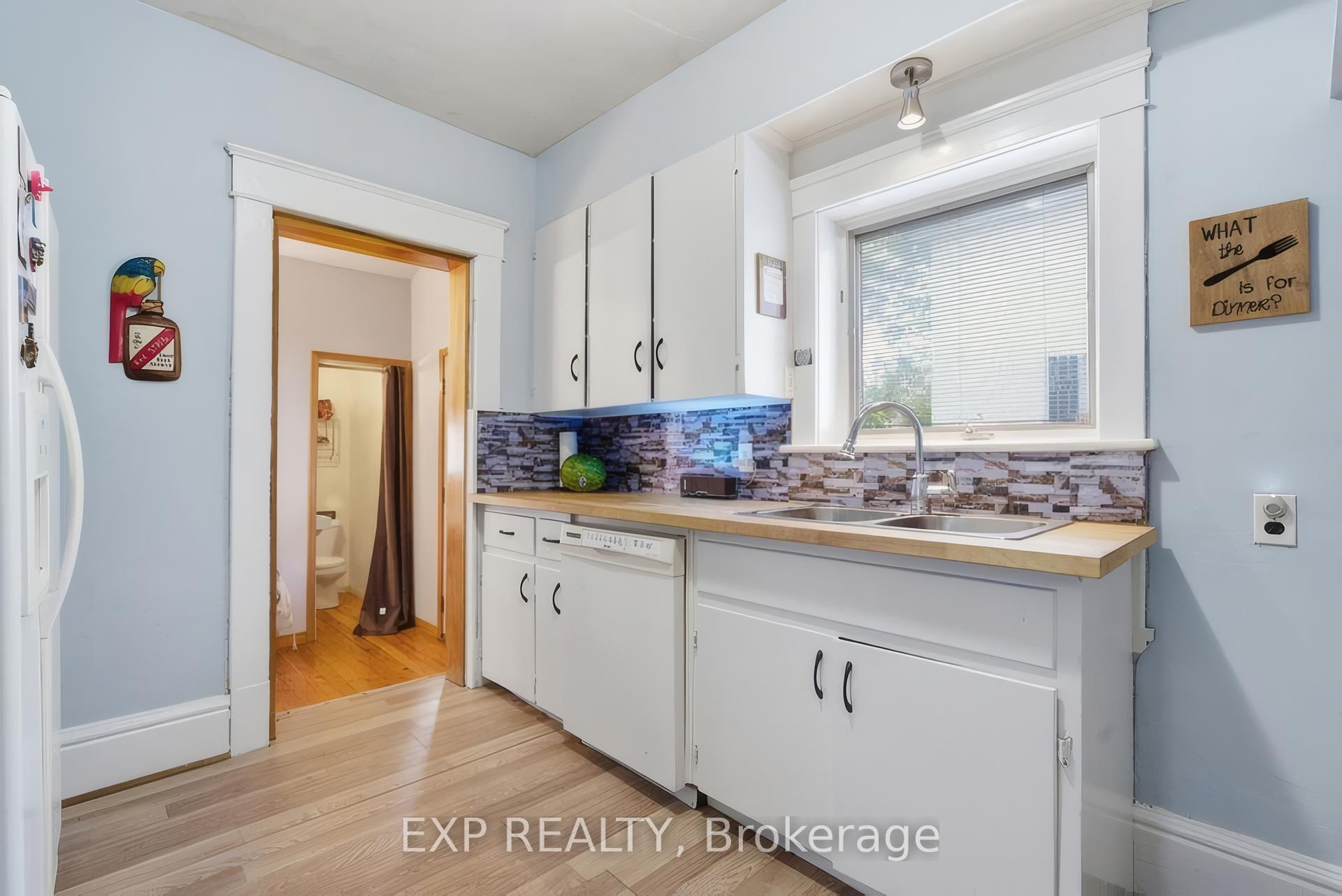 Photo 15 of 572 Downie Street, Stratford — HOMEH
