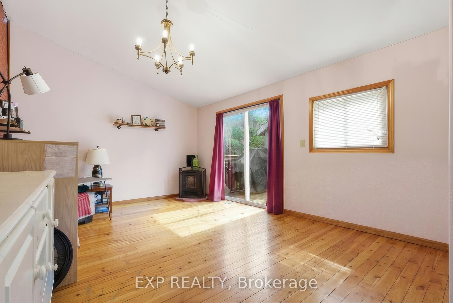 Photo 21 of 572 Downie Street, Stratford — HOMEH